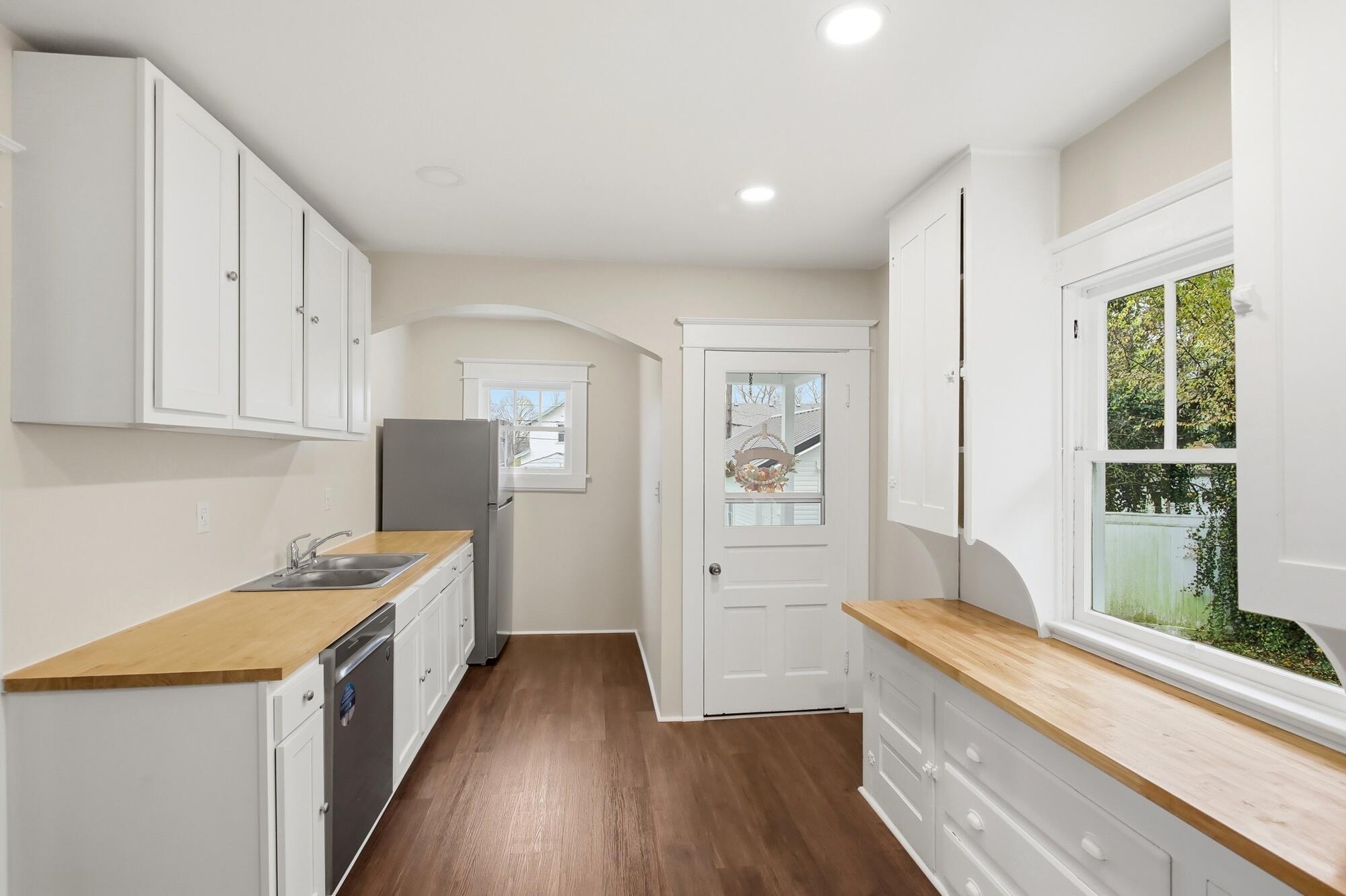 1224 Glenmore Drive, Springfield, Ohio 45503