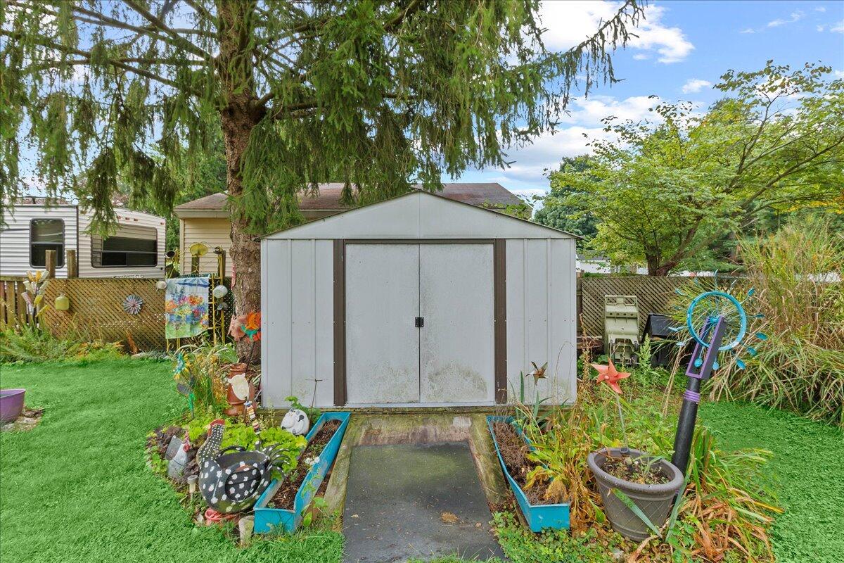 211 Grant Street, Christiansburg, Ohio 45389