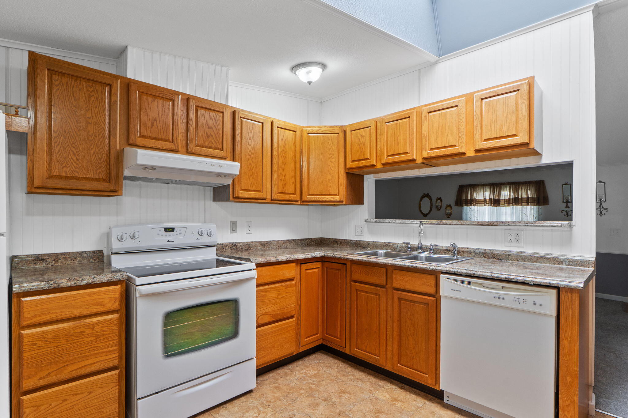 109 South Point Drive, Fairborn, Ohio 45324