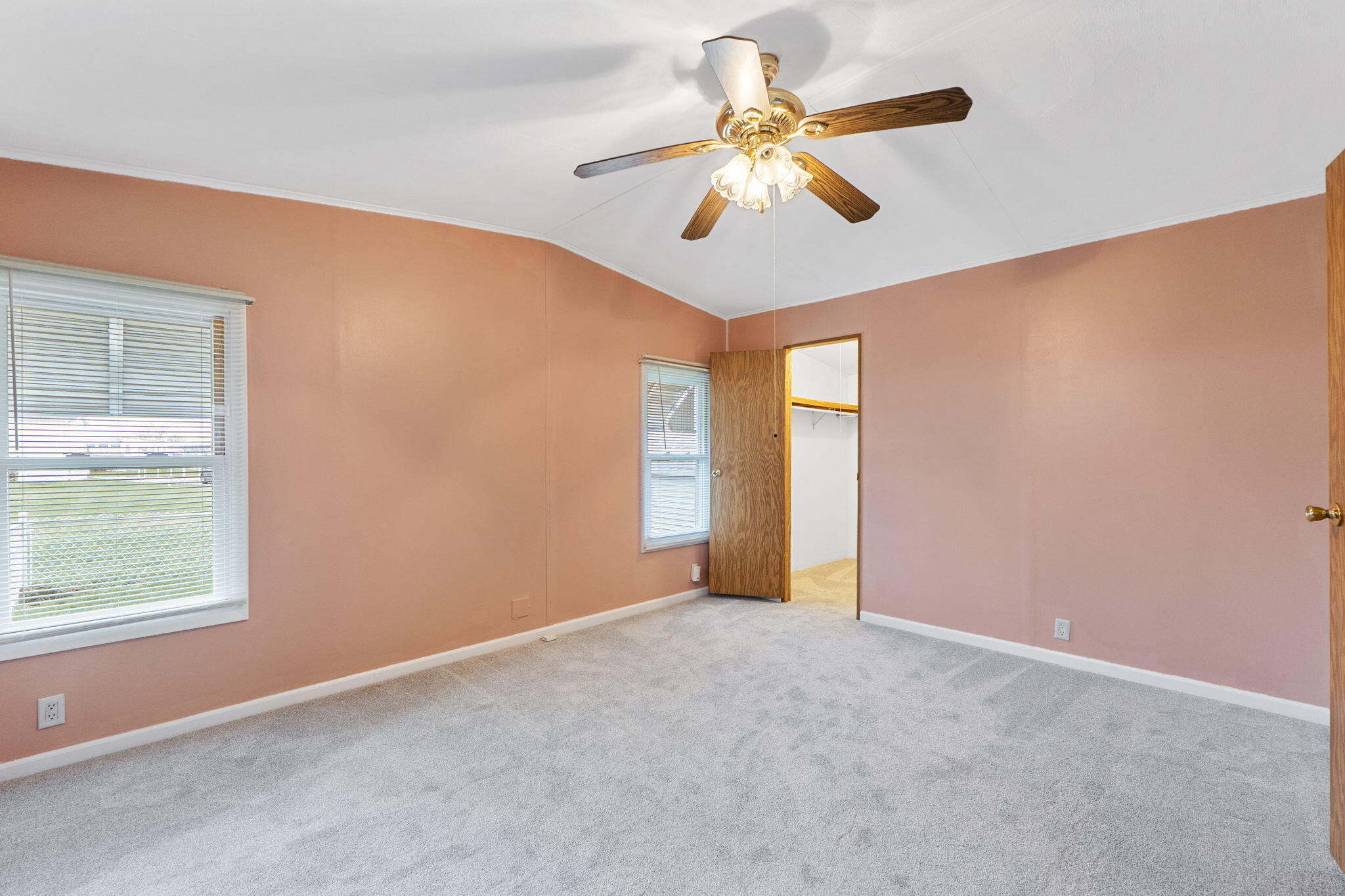 109 South Point Drive, Fairborn, Ohio 45324