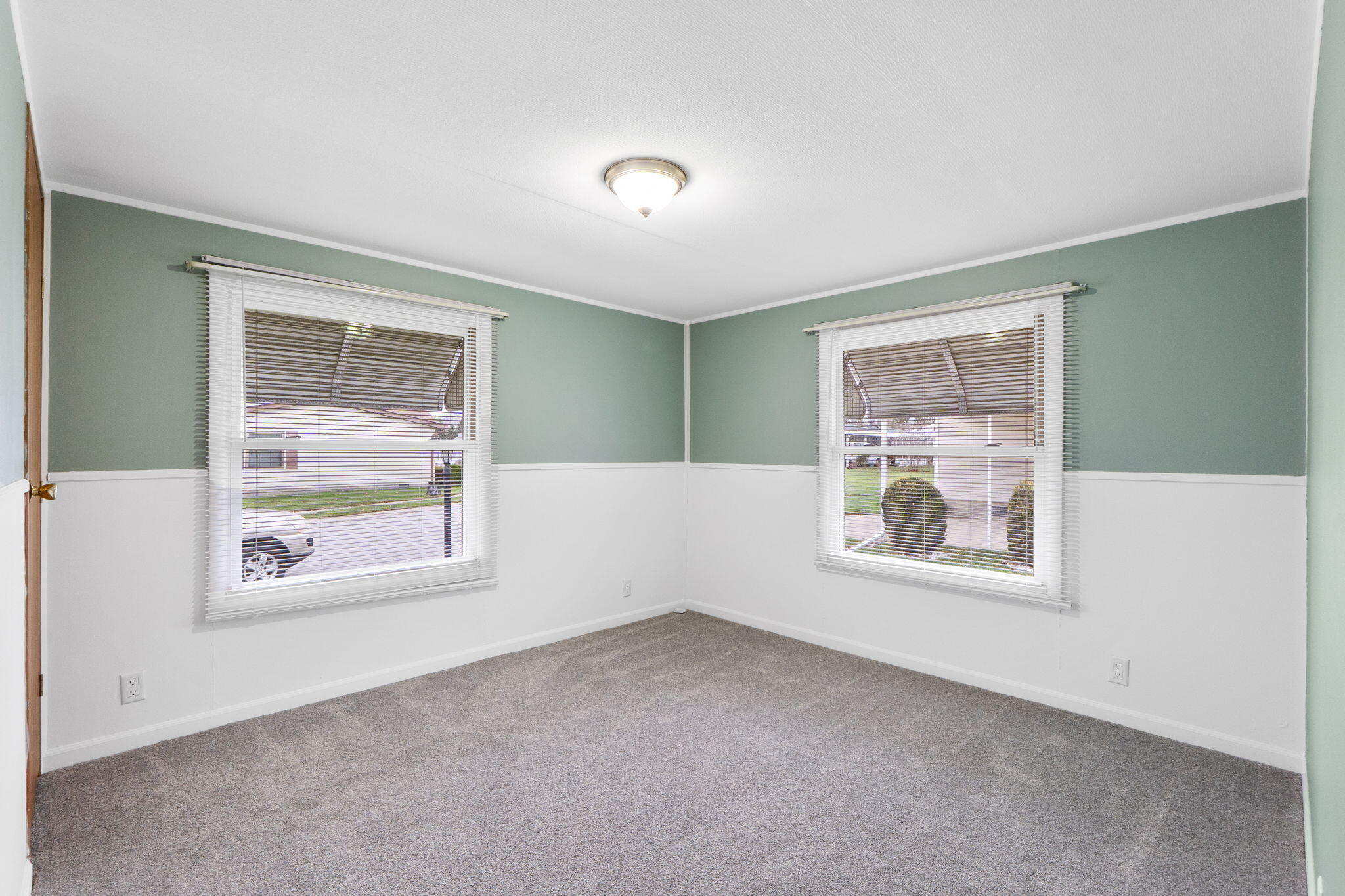 109 South Point Drive, Fairborn, Ohio 45324