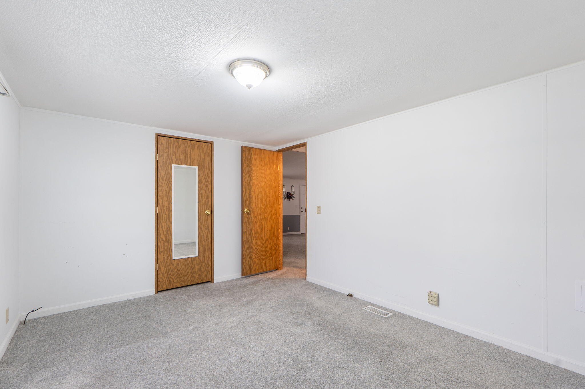 109 South Point Drive, Fairborn, Ohio 45324