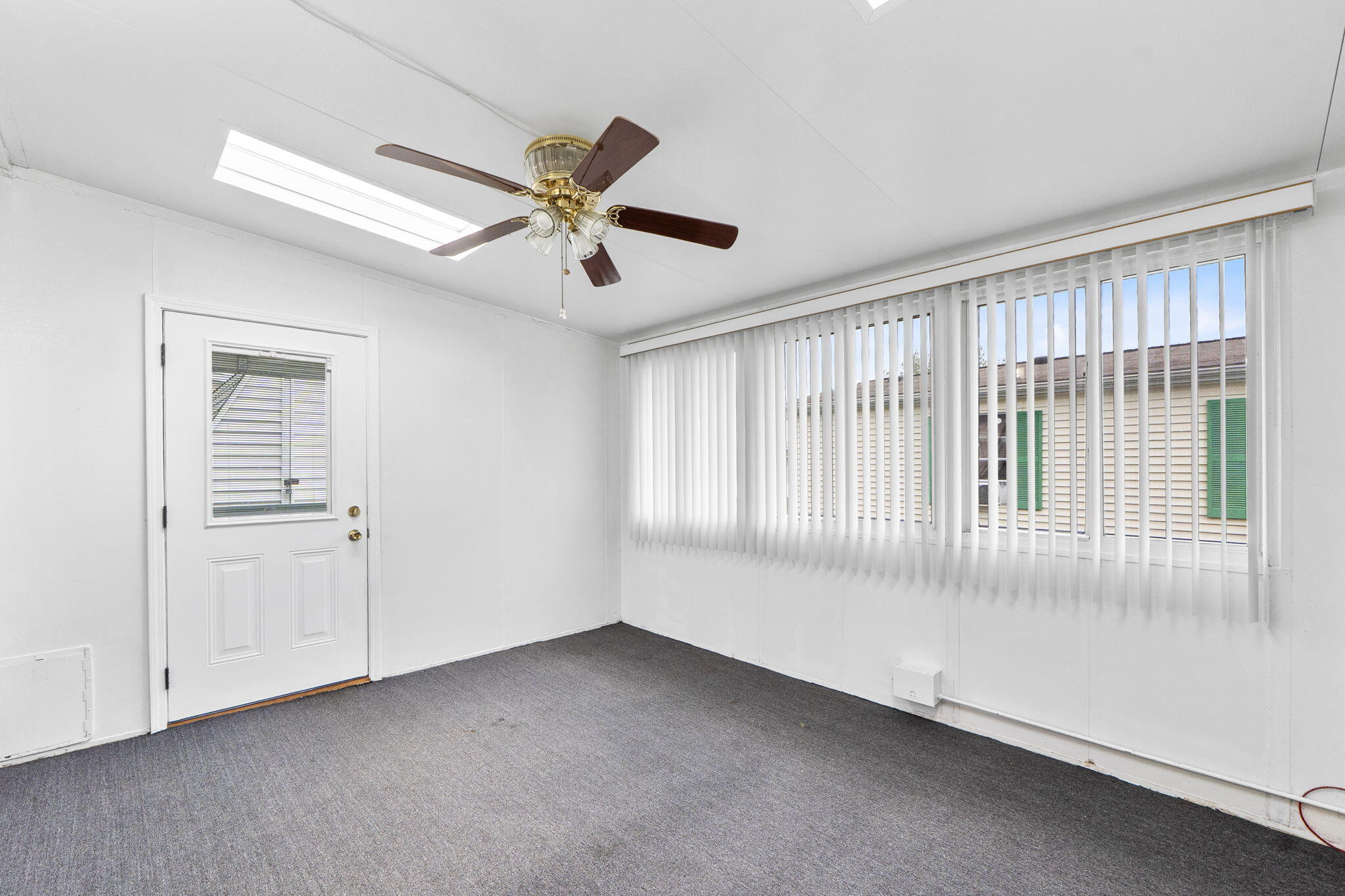 109 South Point Drive, Fairborn, Ohio 45324