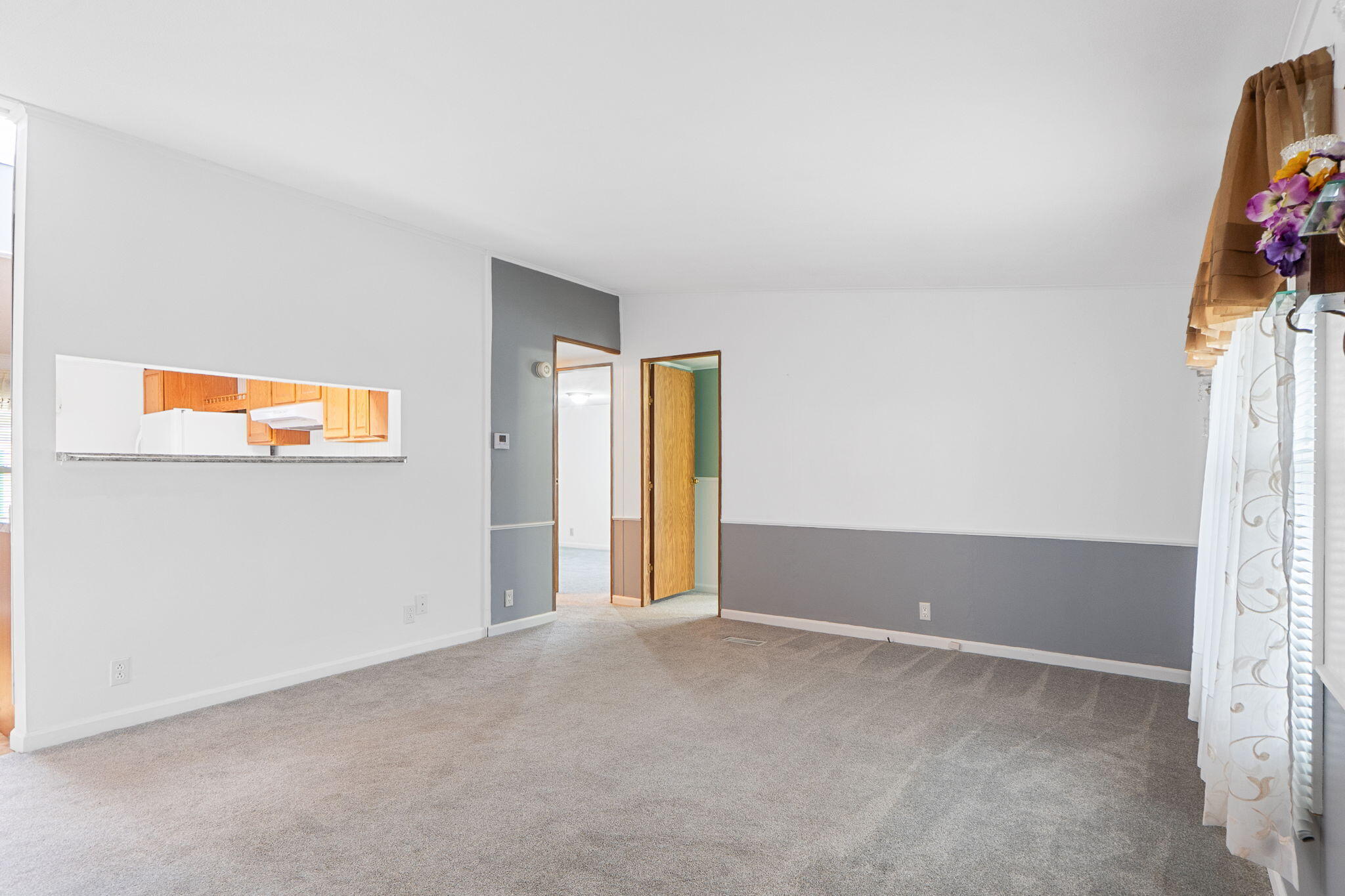 109 South Point Drive, Fairborn, Ohio 45324