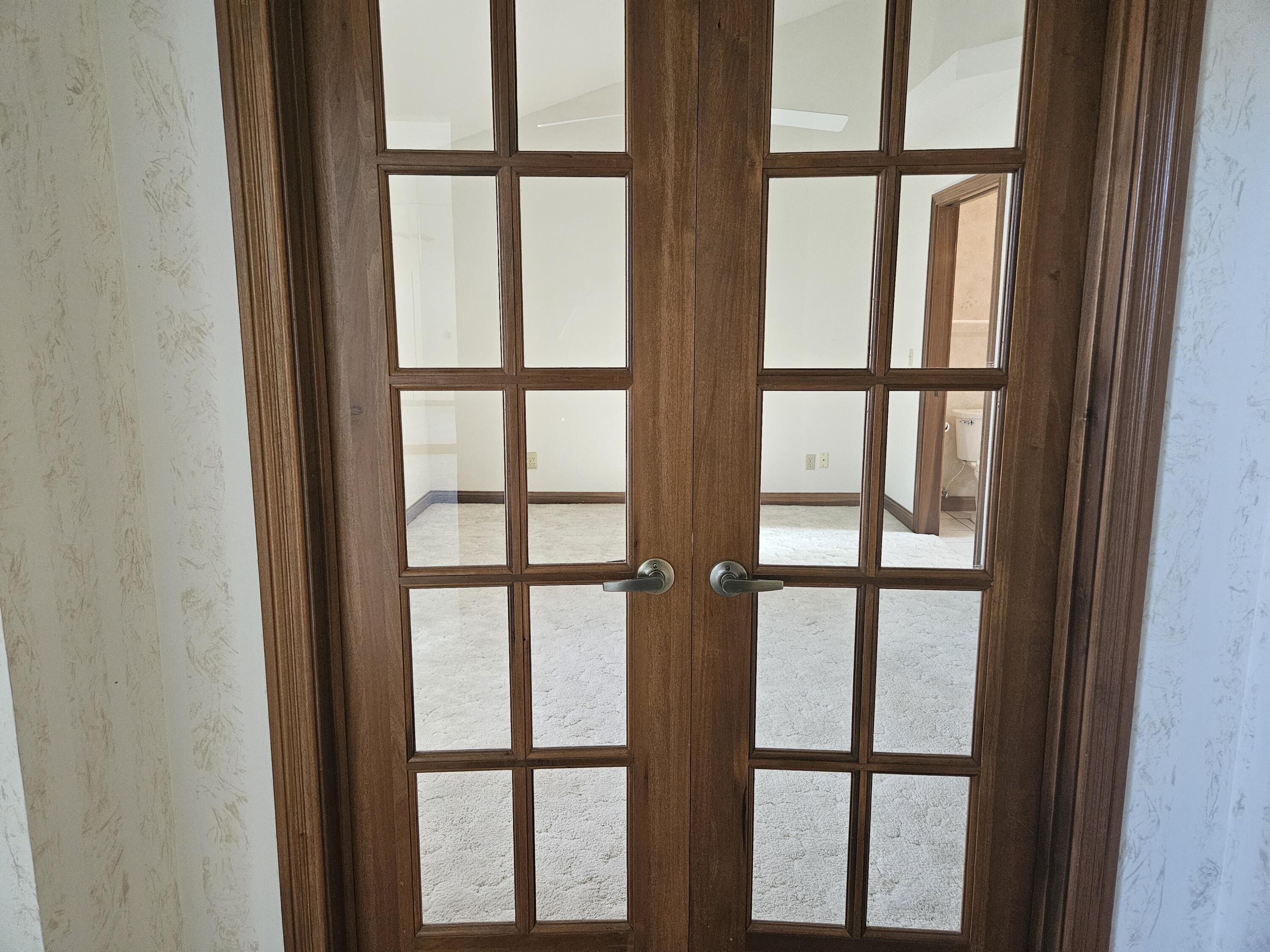 1707 Berwick Drive, Springfield, Ohio 45503