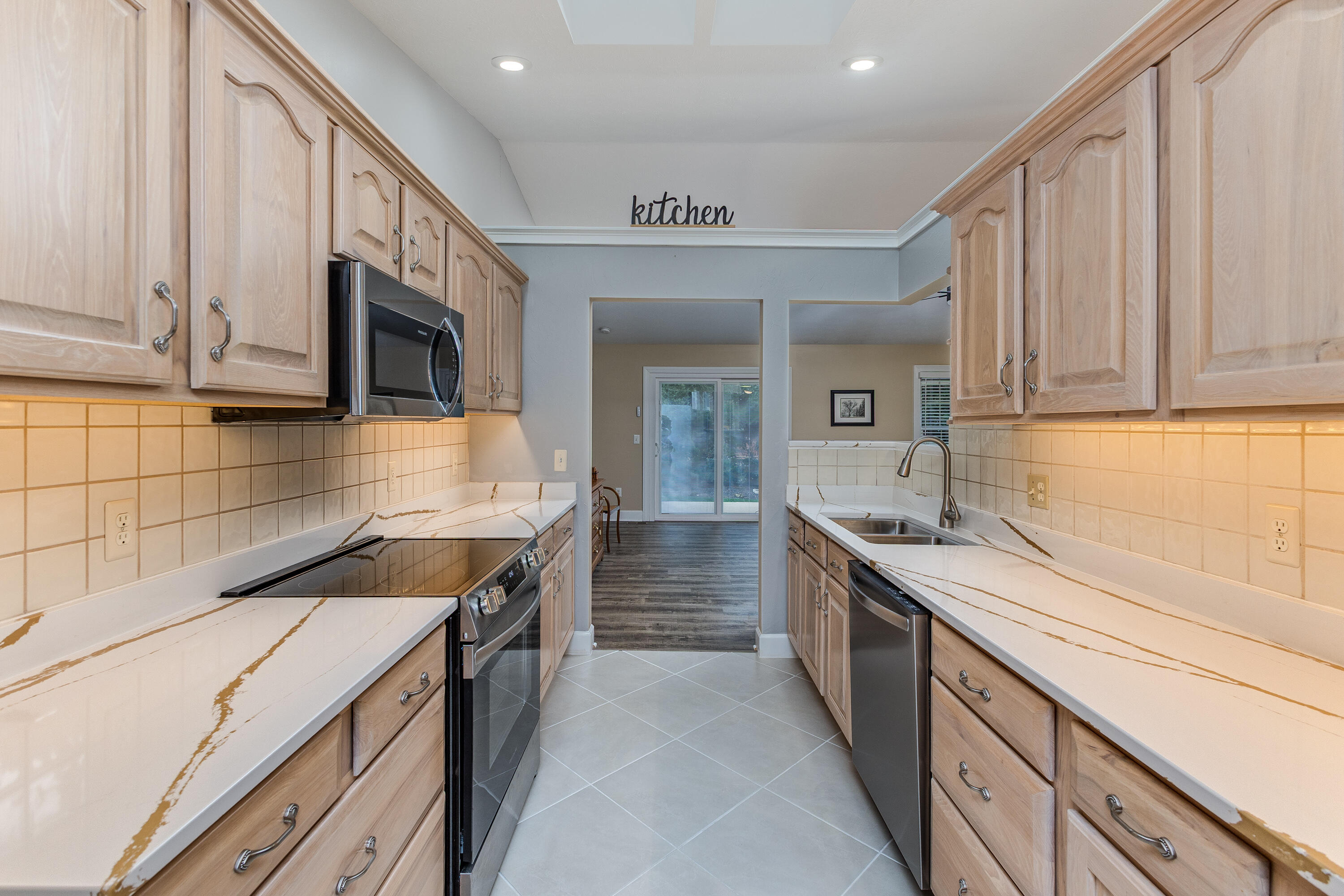 2014 Waterfall Lane, Vandalia, Ohio 45377