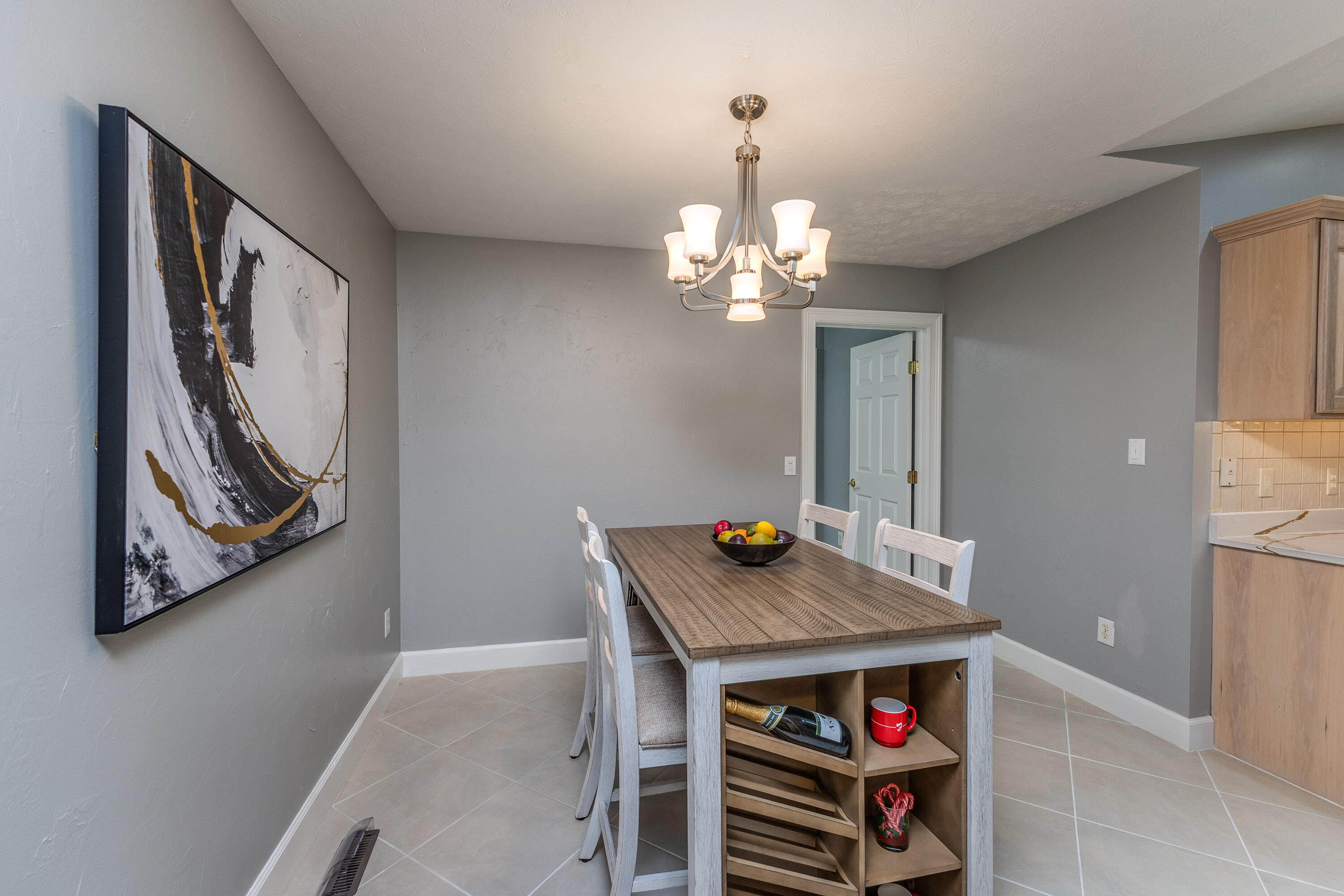 2014 Waterfall Lane, Vandalia, Ohio 45377