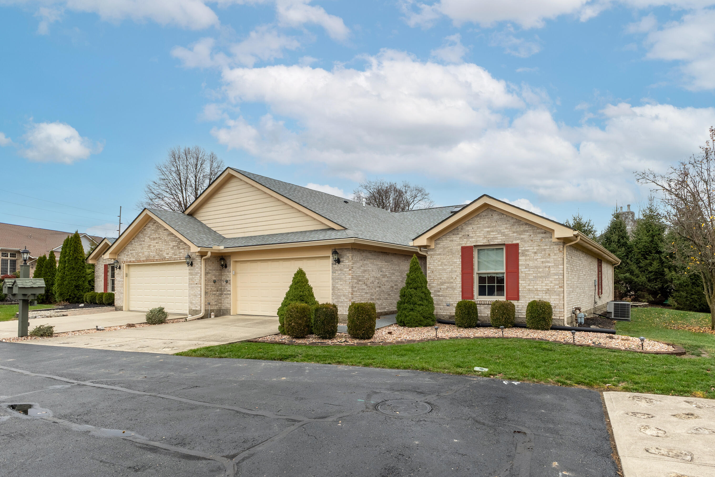 2014 Waterfall Lane, Vandalia, Ohio 45377