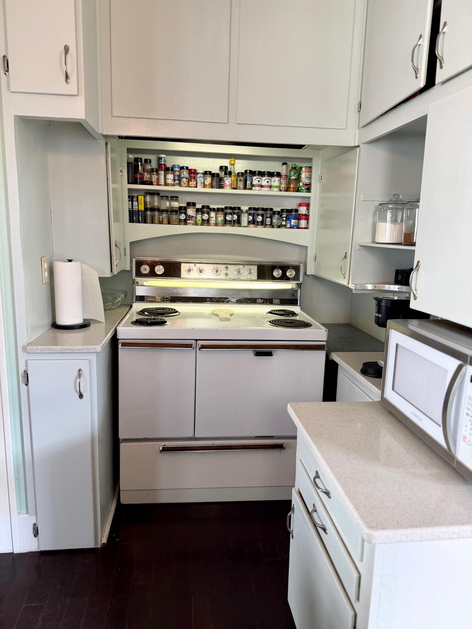 1801 Stratford Place, Springfield, Ohio 45504