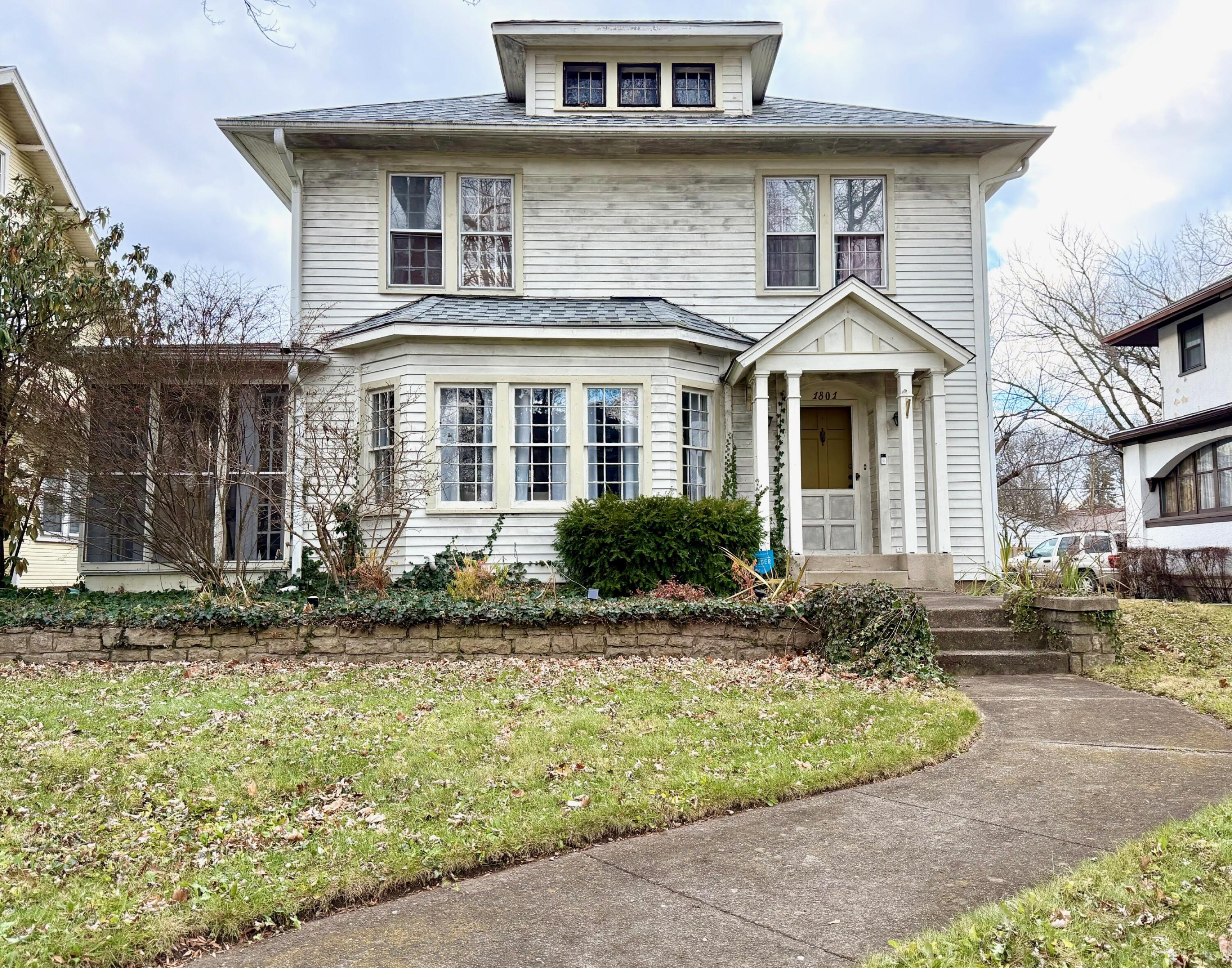 1801 Stratford Place, Springfield, Ohio 45504