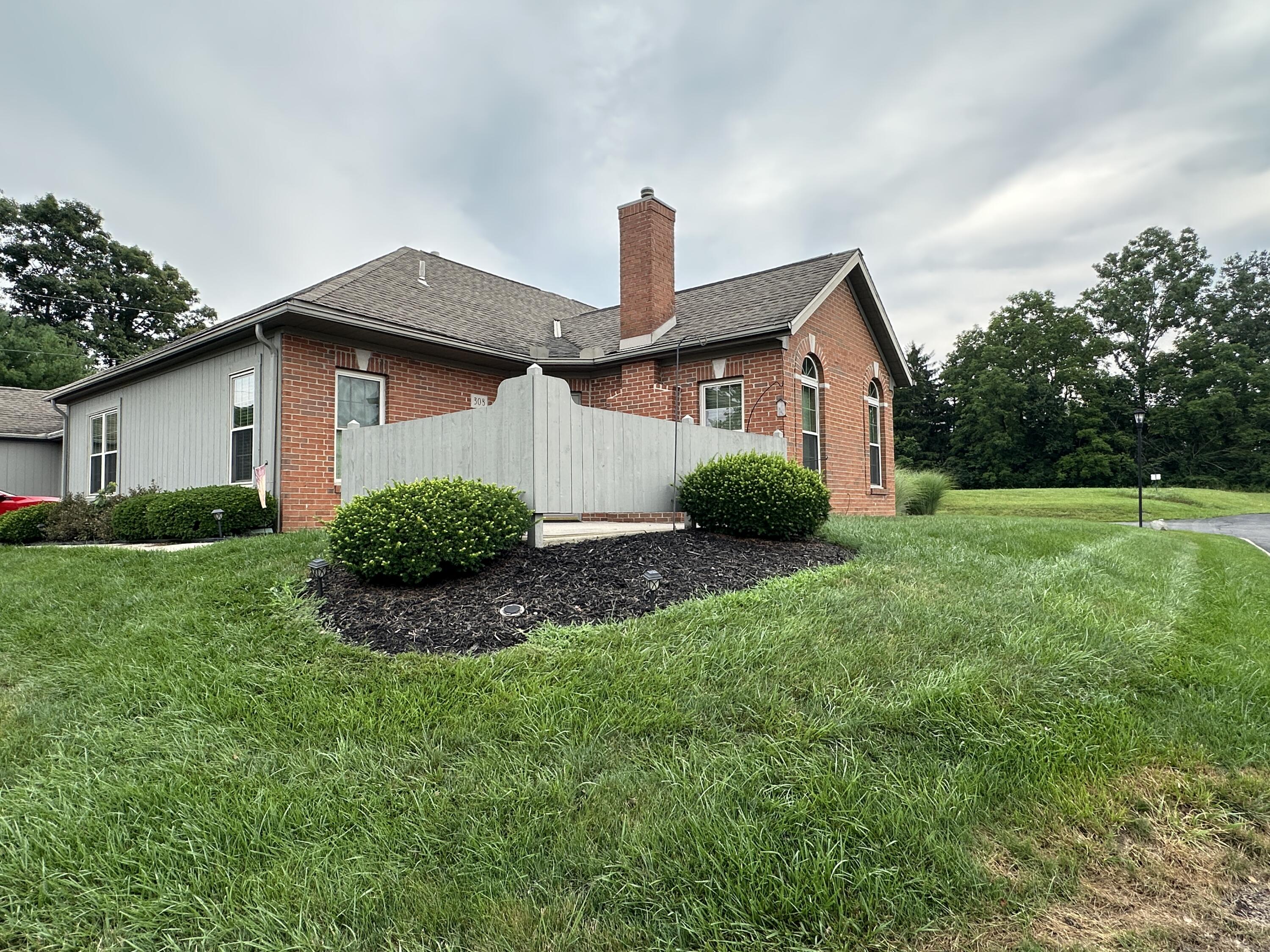 308 Pine Ridge Court, Bellefontaine, Ohio 43311