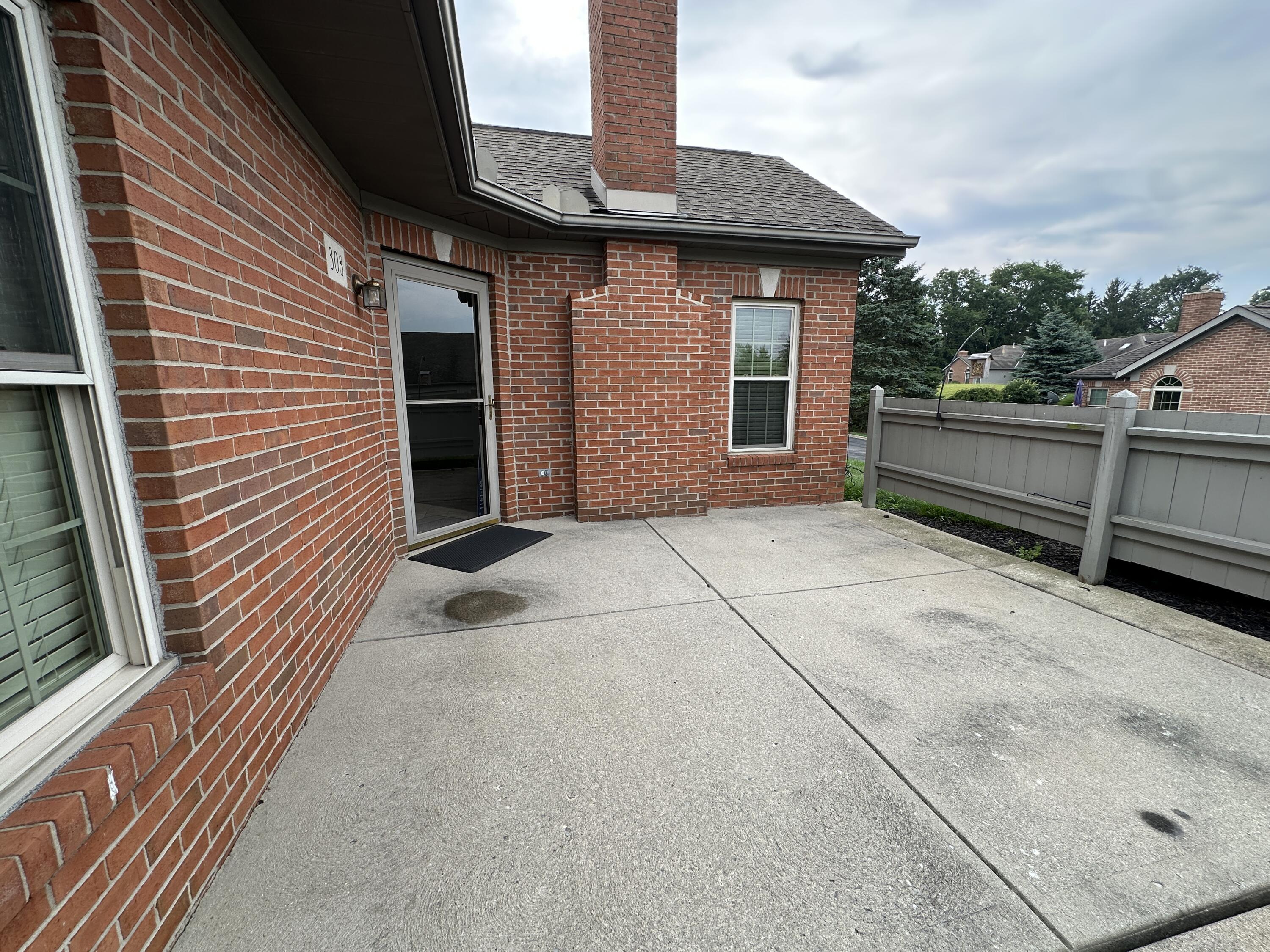 308 Pine Ridge Court, Bellefontaine, Ohio 43311