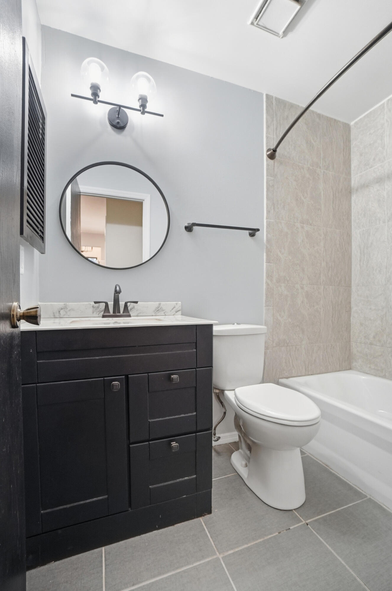 630 Hidden Valley Court, Fairborn, Ohio 45324