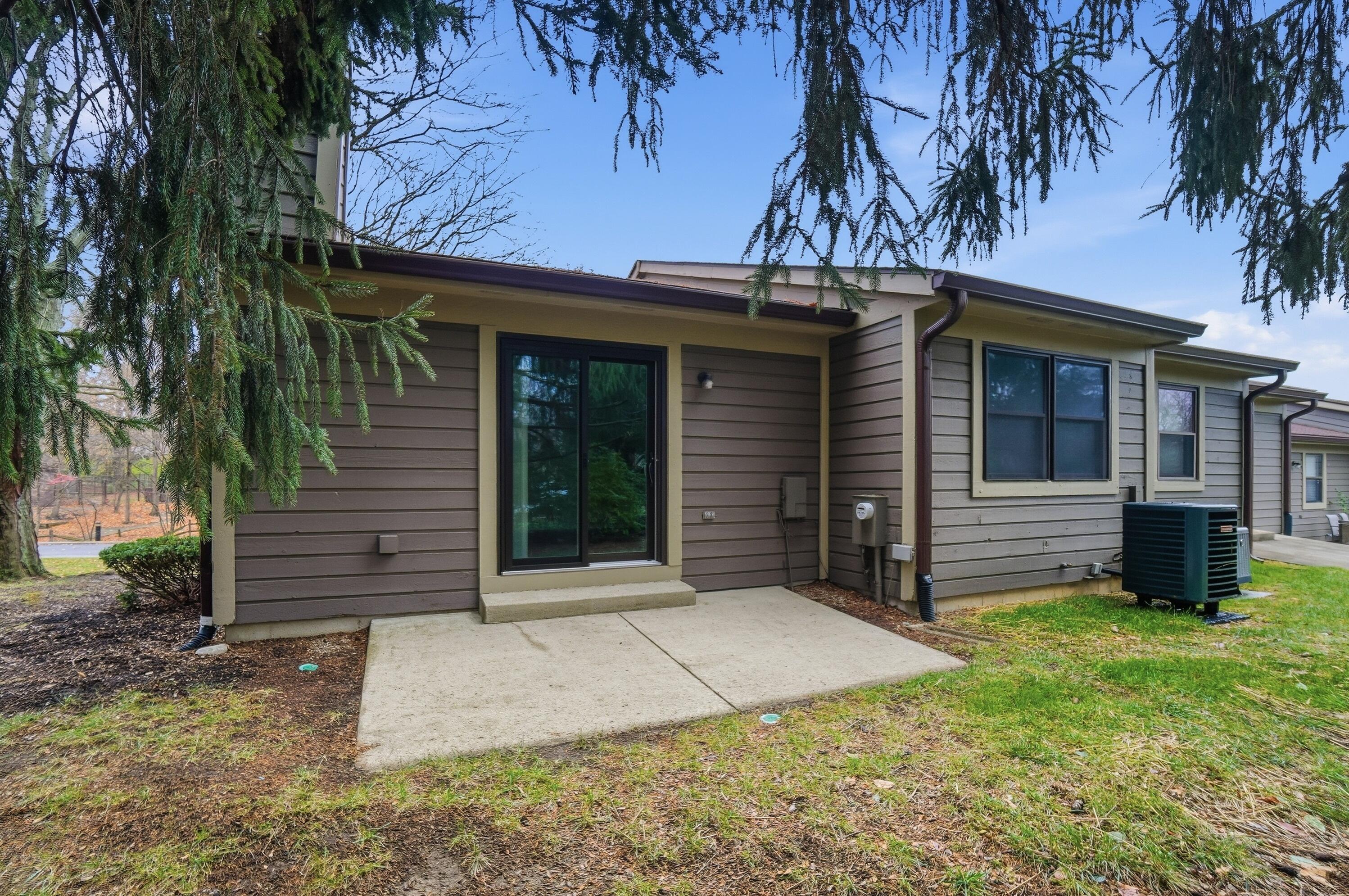 630 Hidden Valley Court, Fairborn, Ohio 45324