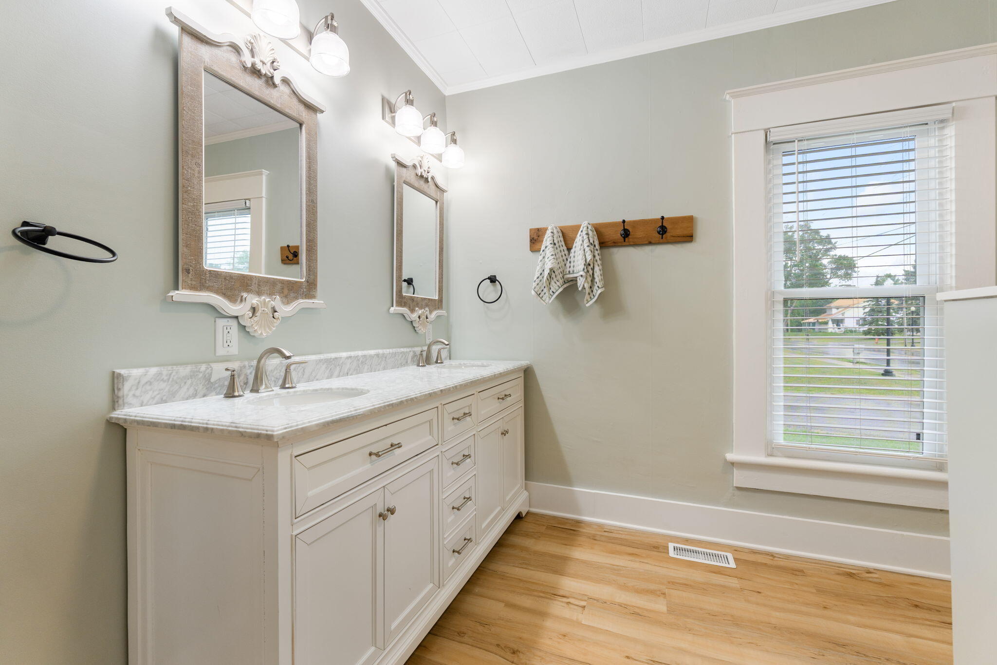 299 Franklin Street, Richwood, Ohio 43344