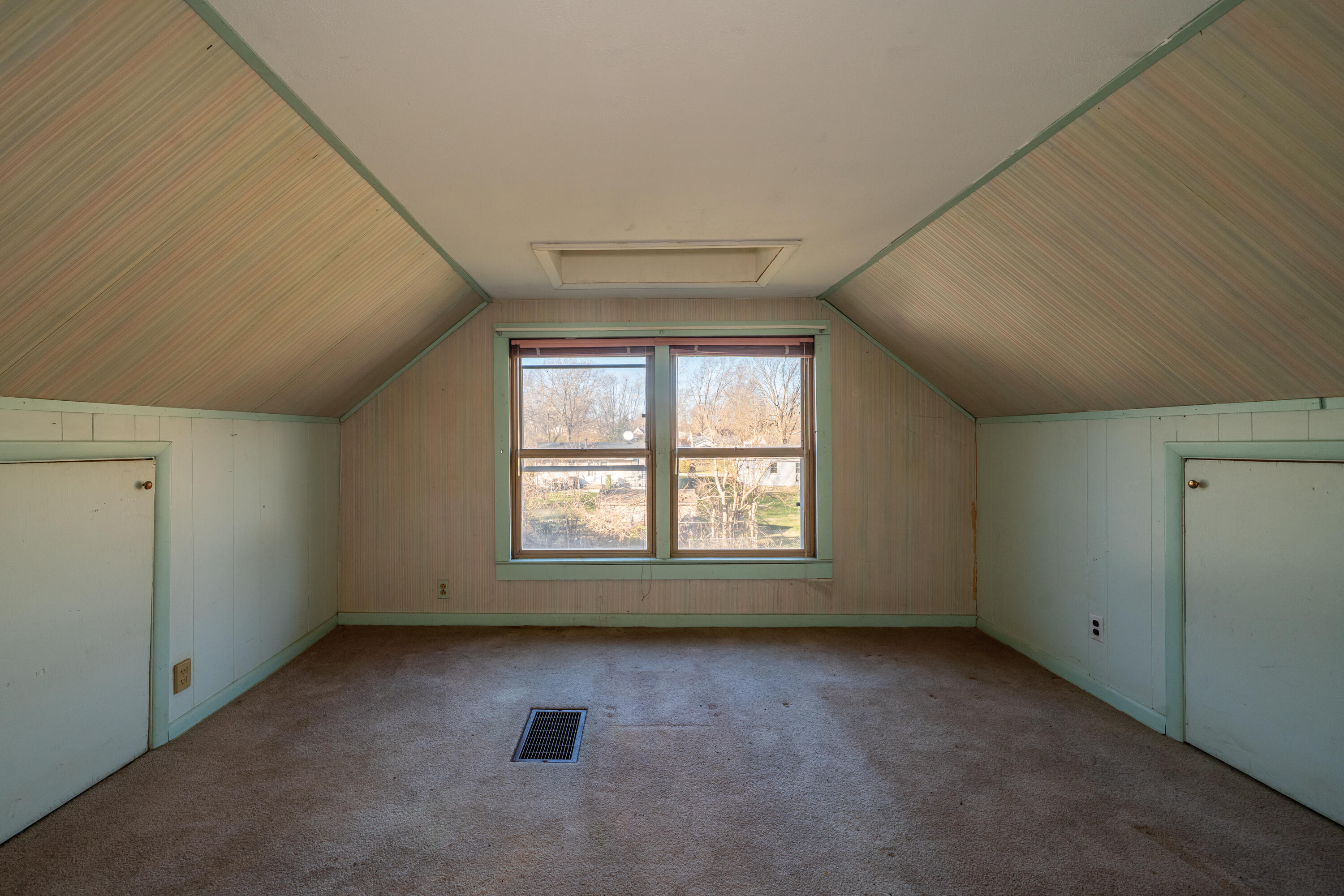 7935 Harrington Avenue, Clayton, Ohio 45415