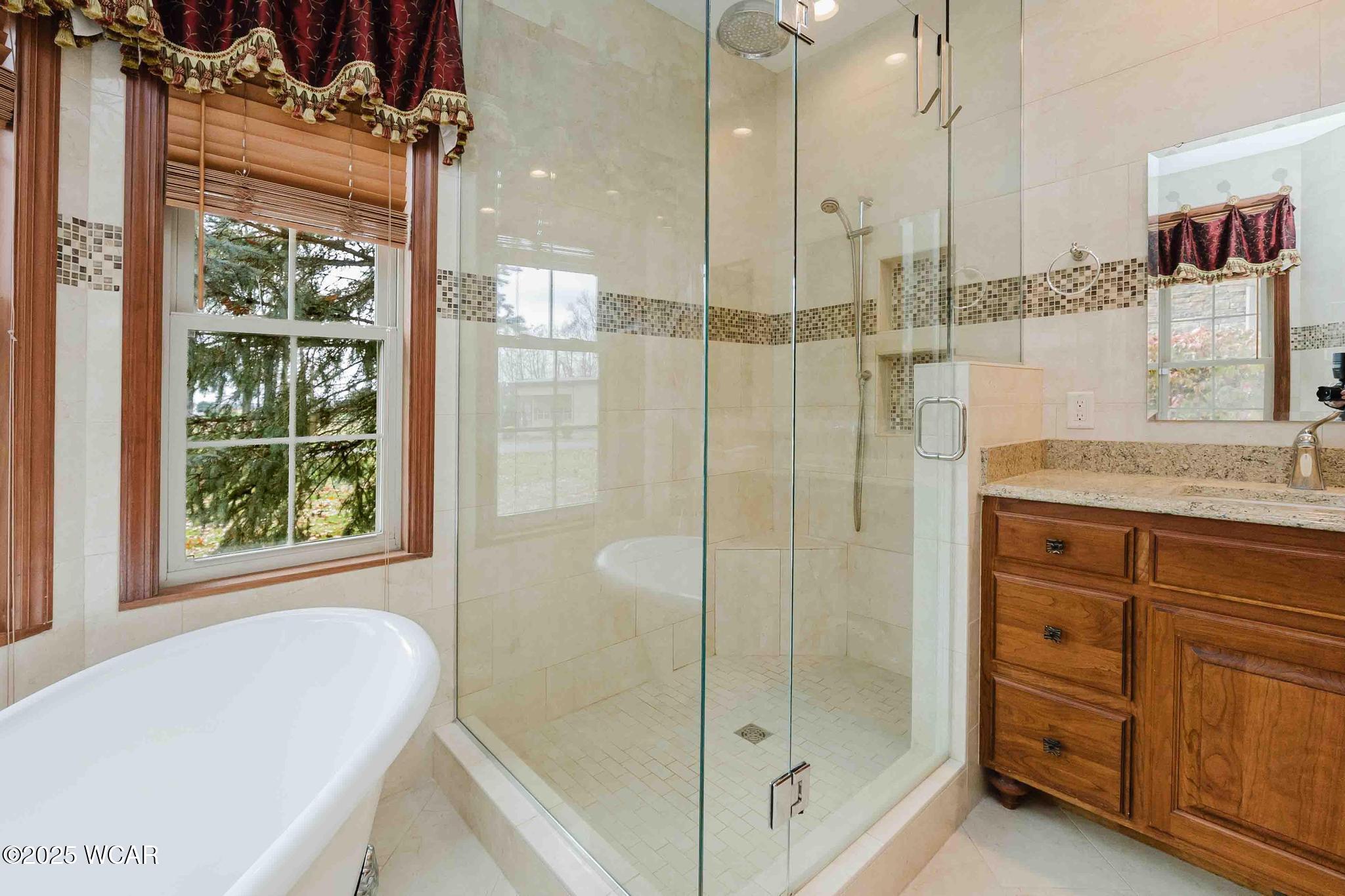 3600 Township Road 27, Bluffton, Ohio