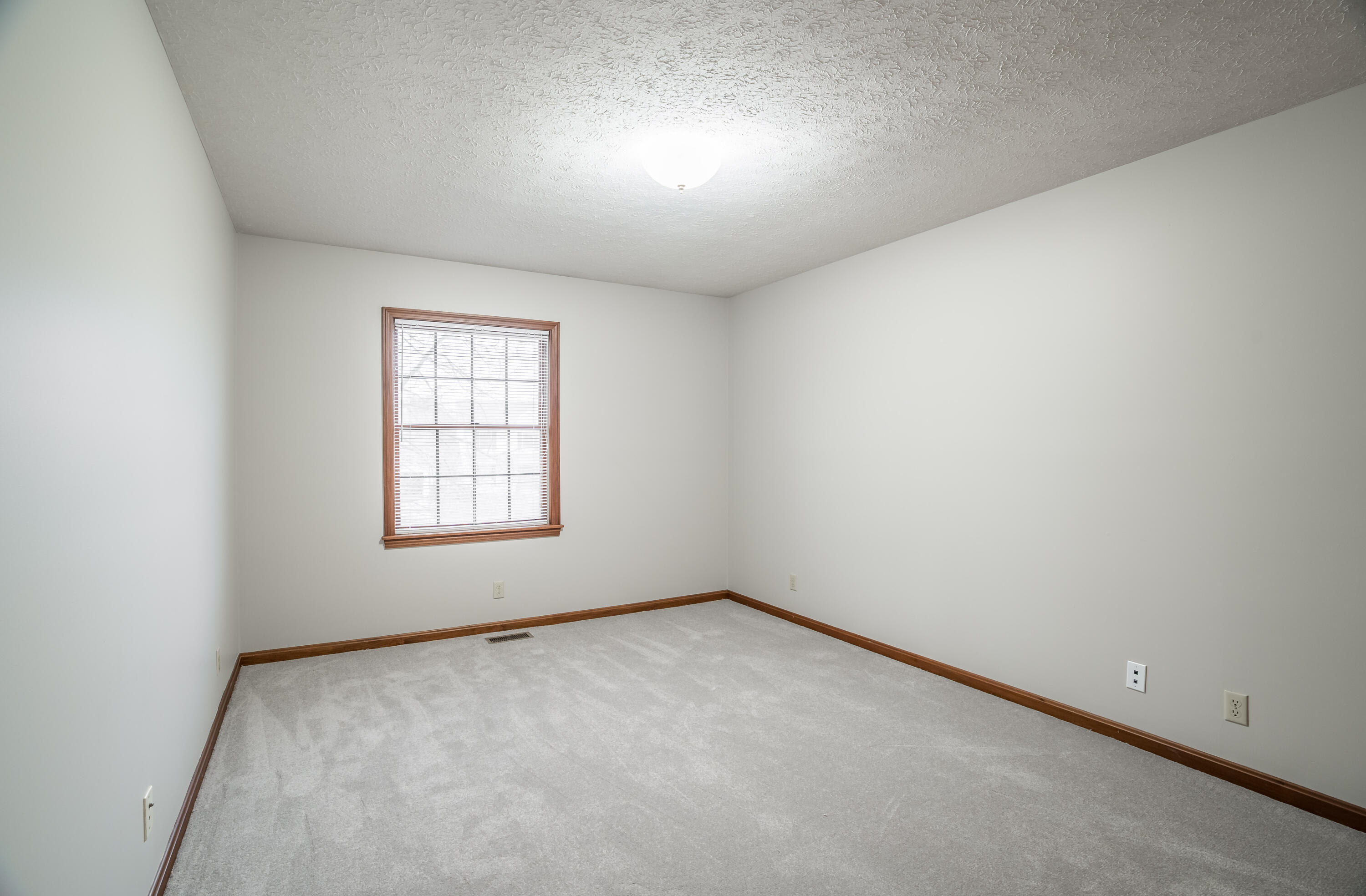 830 Pinehurst Drive, Tipp City, Ohio 45371