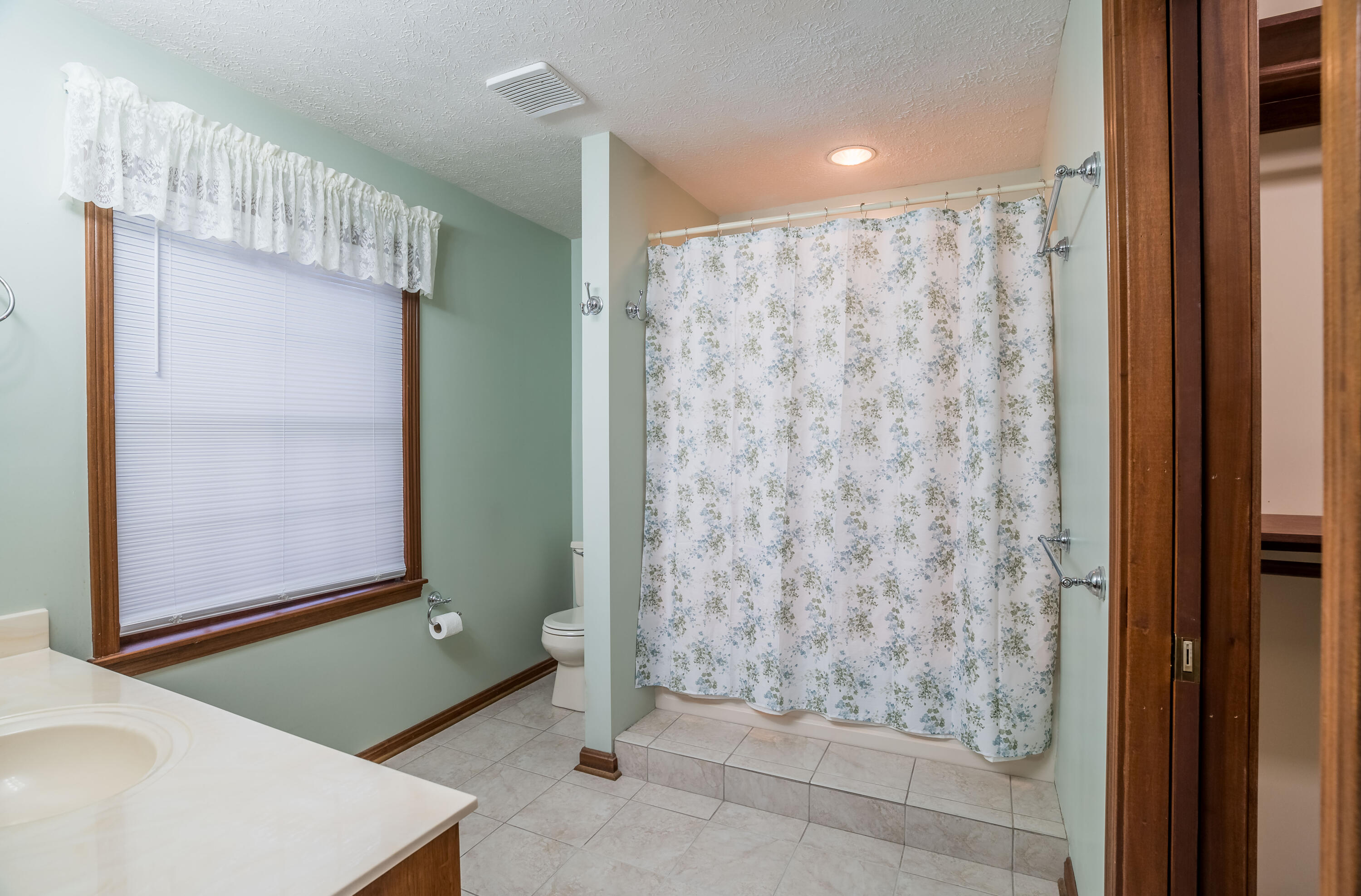 830 Pinehurst Drive, Tipp City, Ohio 45371