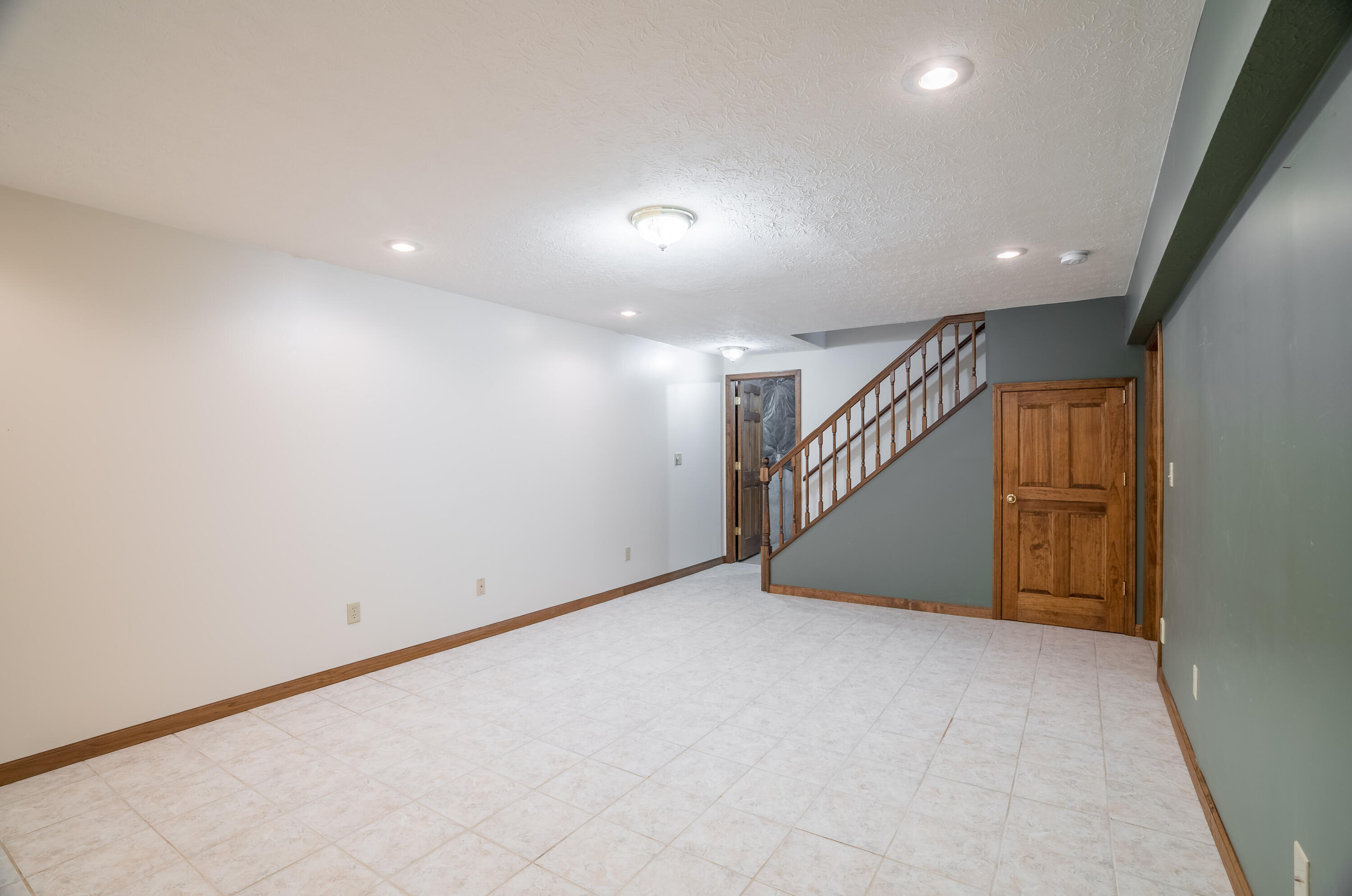 830 Pinehurst Drive, Tipp City, Ohio 45371