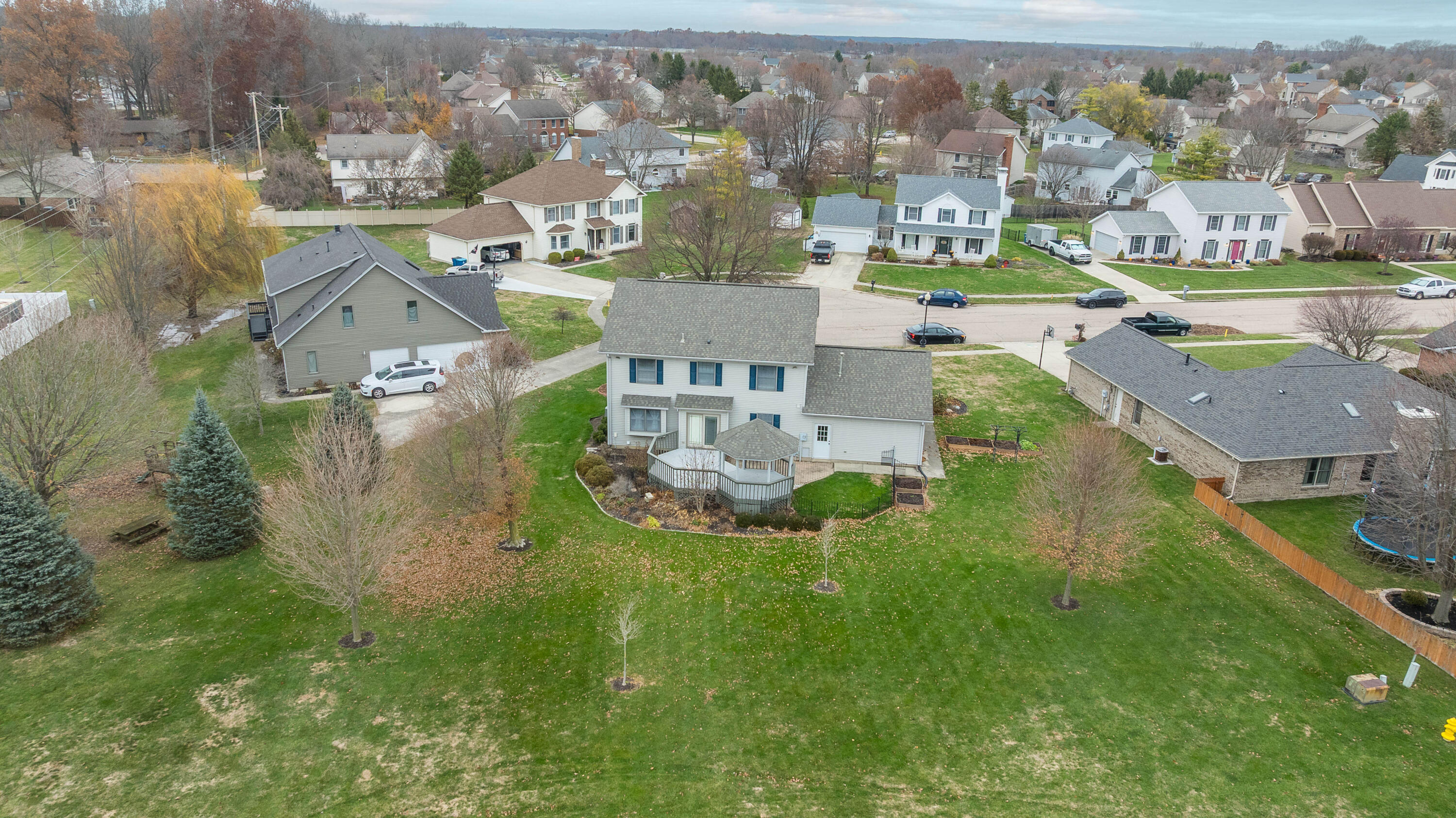 830 Pinehurst Drive, Tipp City, Ohio 45371