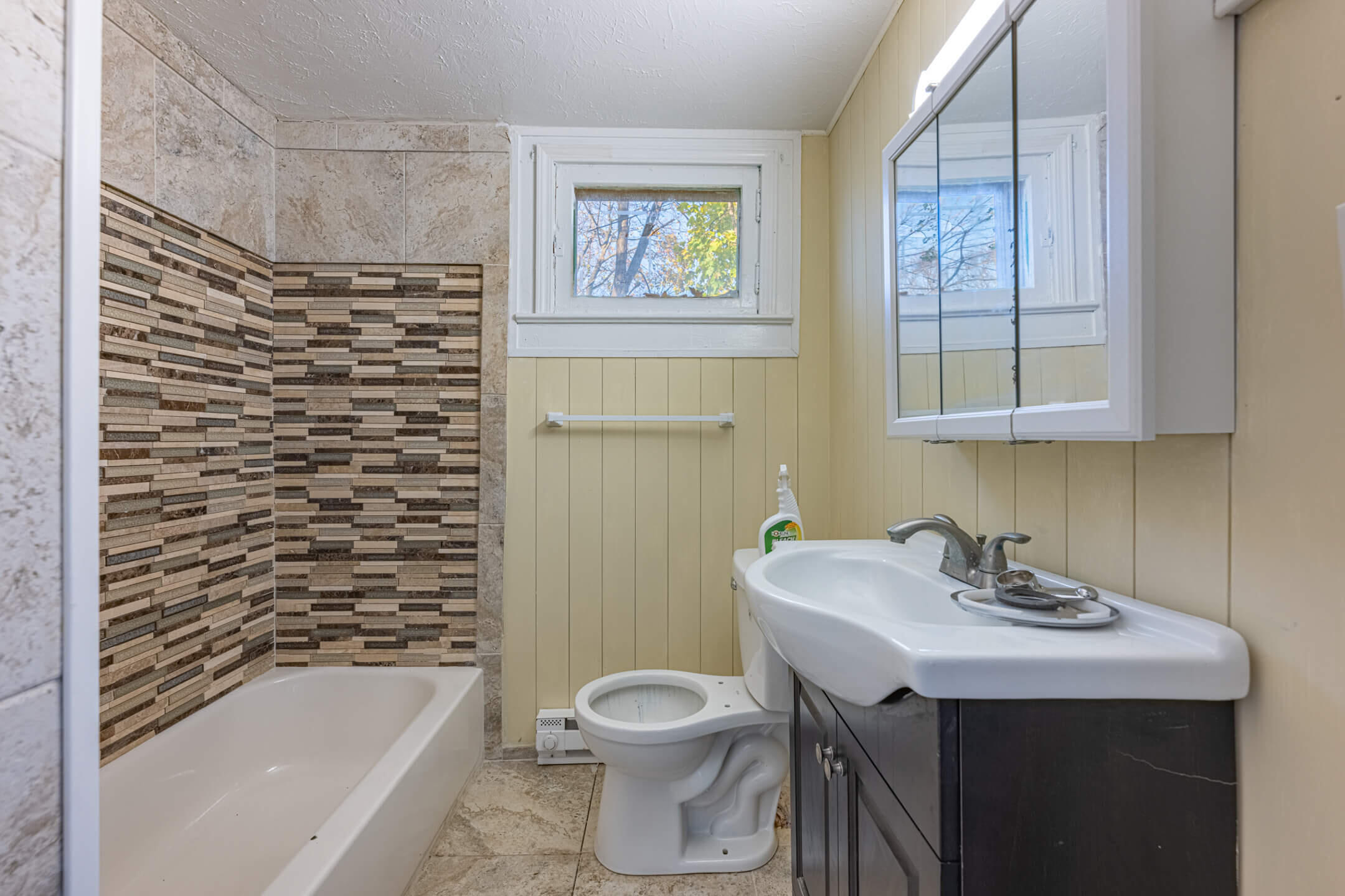 24 Bill Edwards Drive, Springfield, Ohio 45504