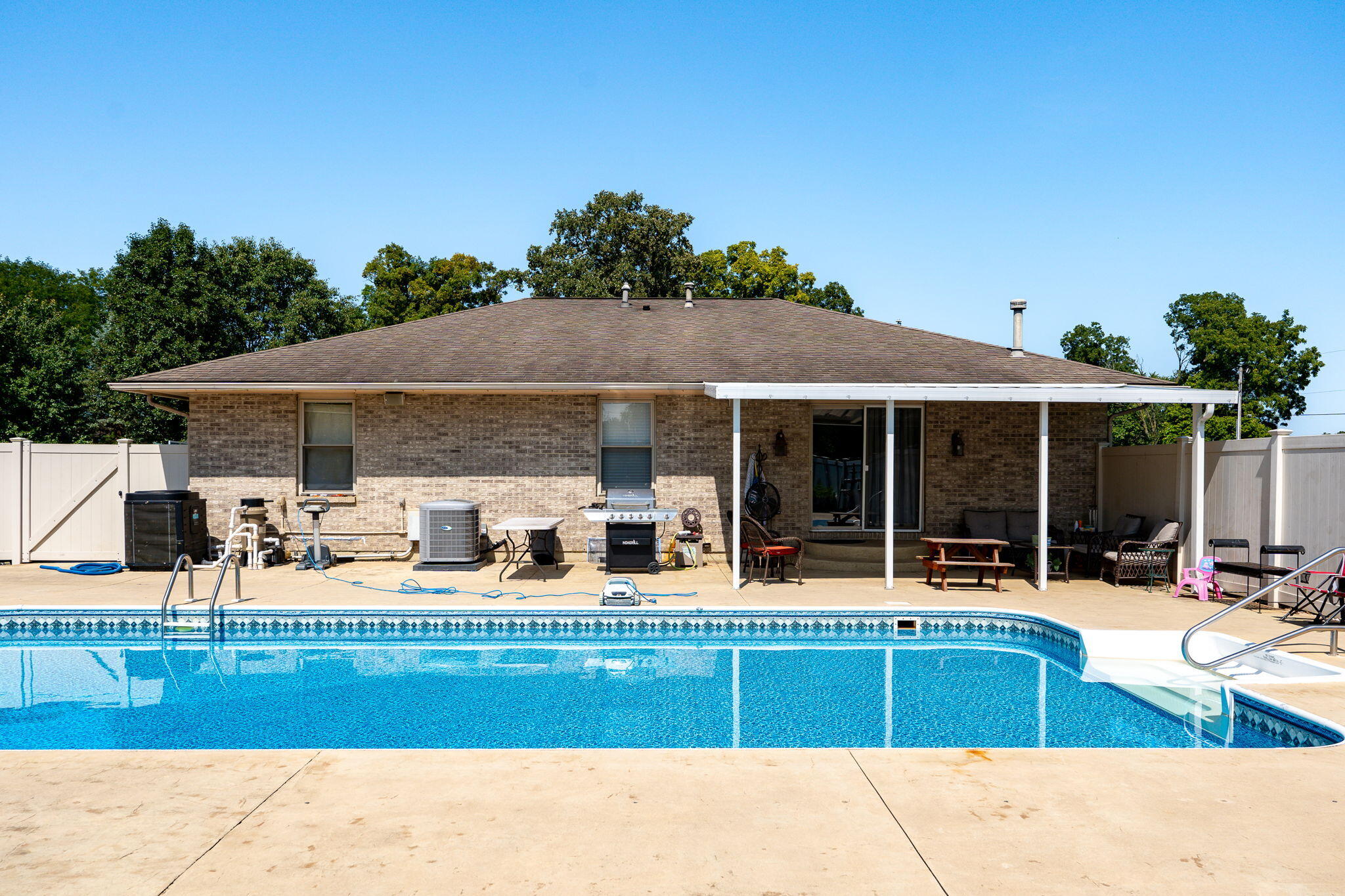 11501 Zeller Drive, New Carlisle, Ohio 45344