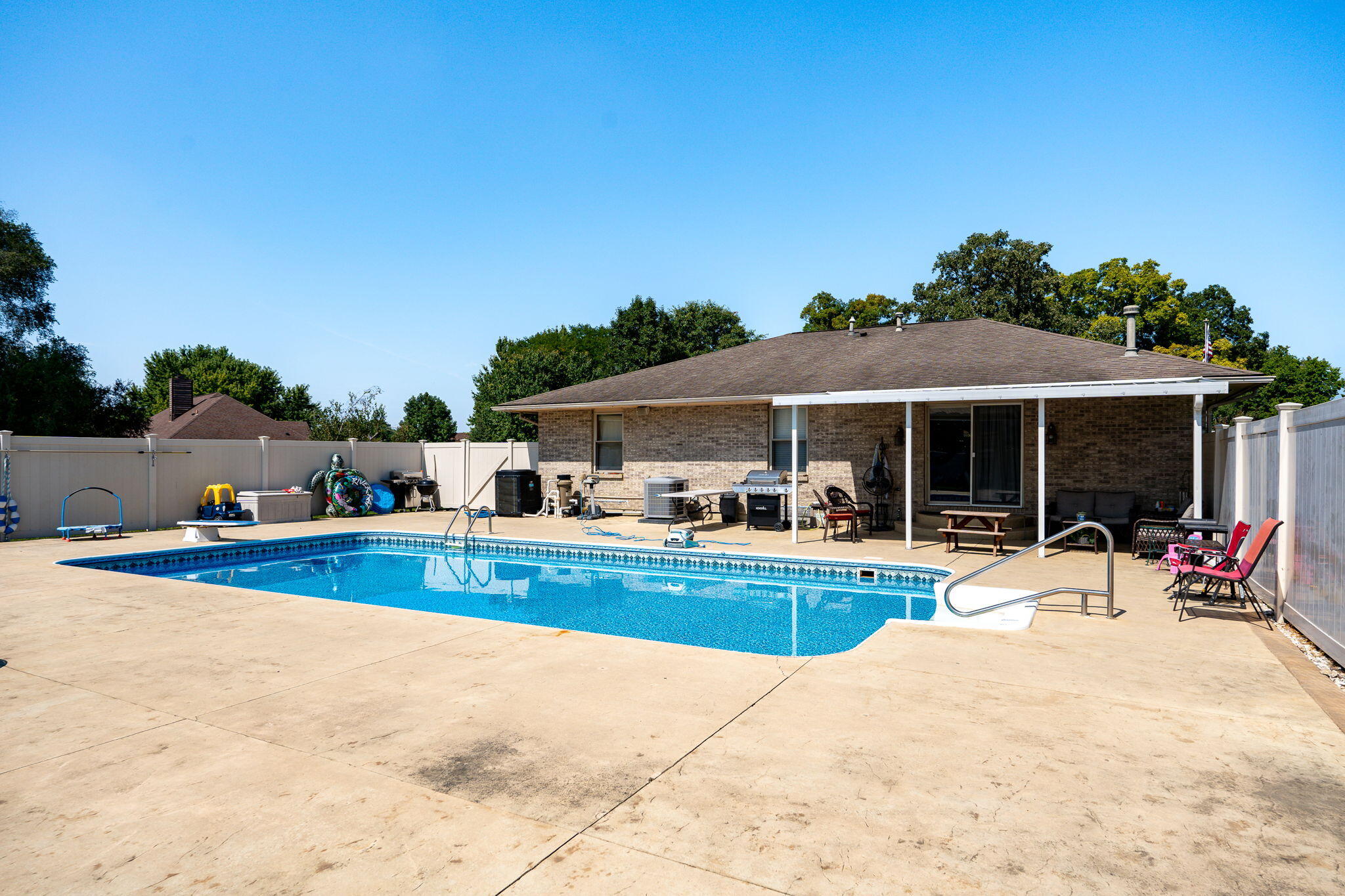 11501 Zeller Drive, New Carlisle, Ohio 45344