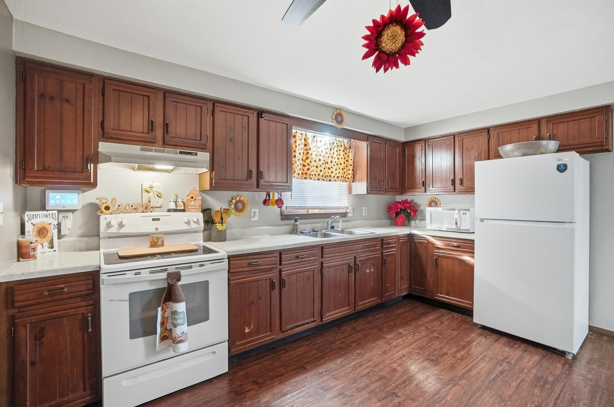 1731 Elaina Drive, Springfield, Ohio 45503