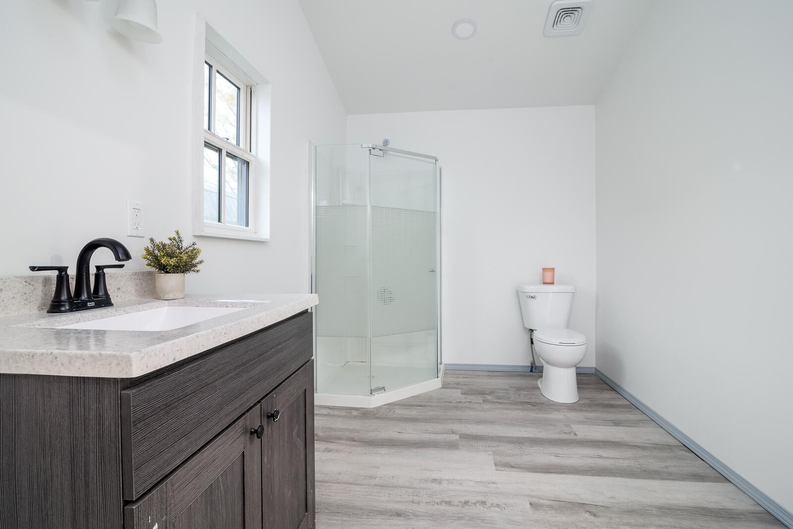 15 Stewart Avenue, London, Ohio 43140