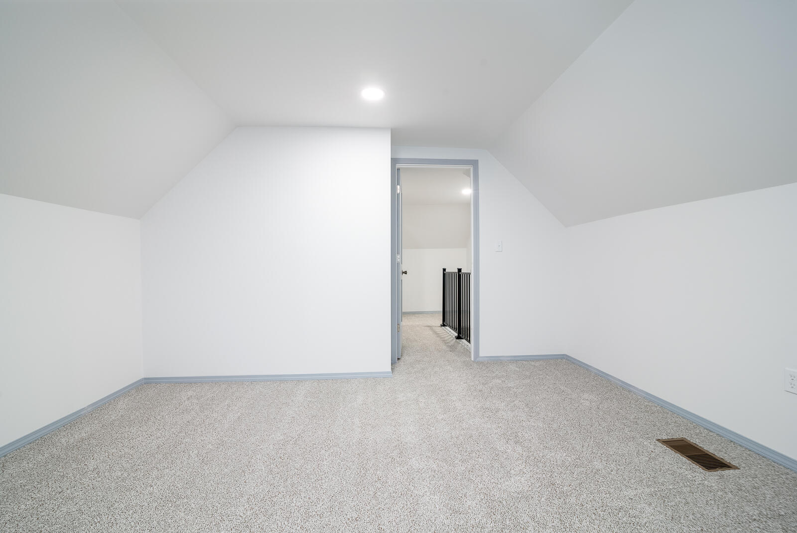 15 Stewart Avenue, London, Ohio 43140