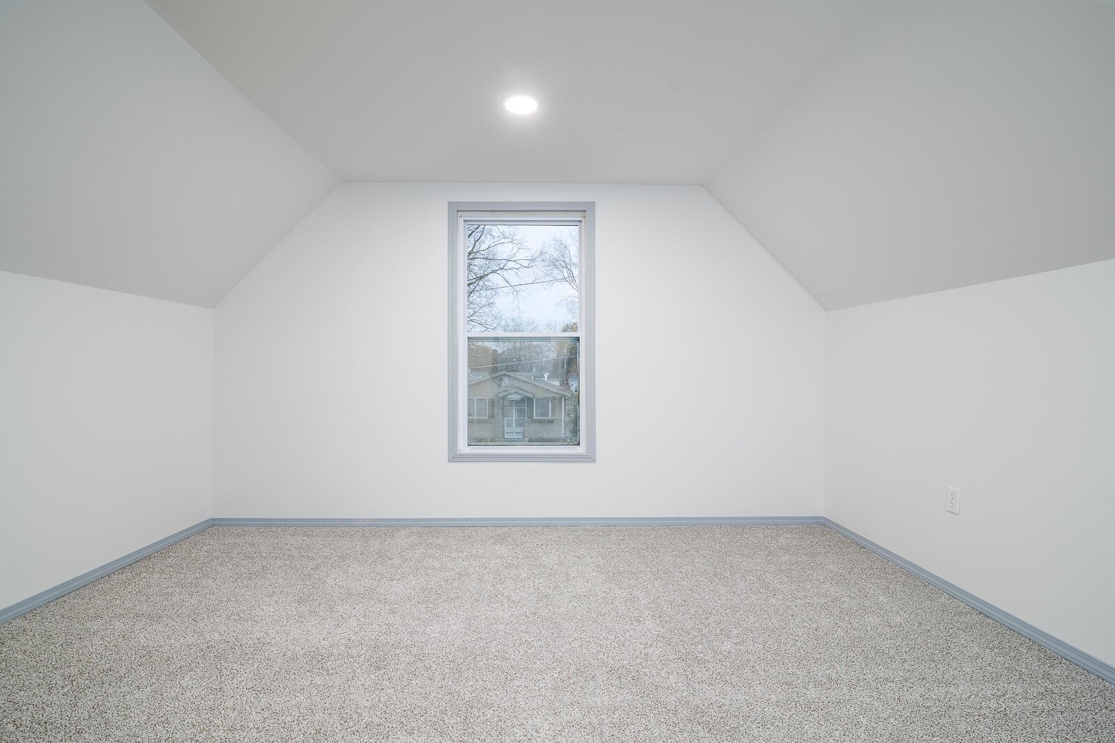 15 Stewart Avenue, London, Ohio 43140