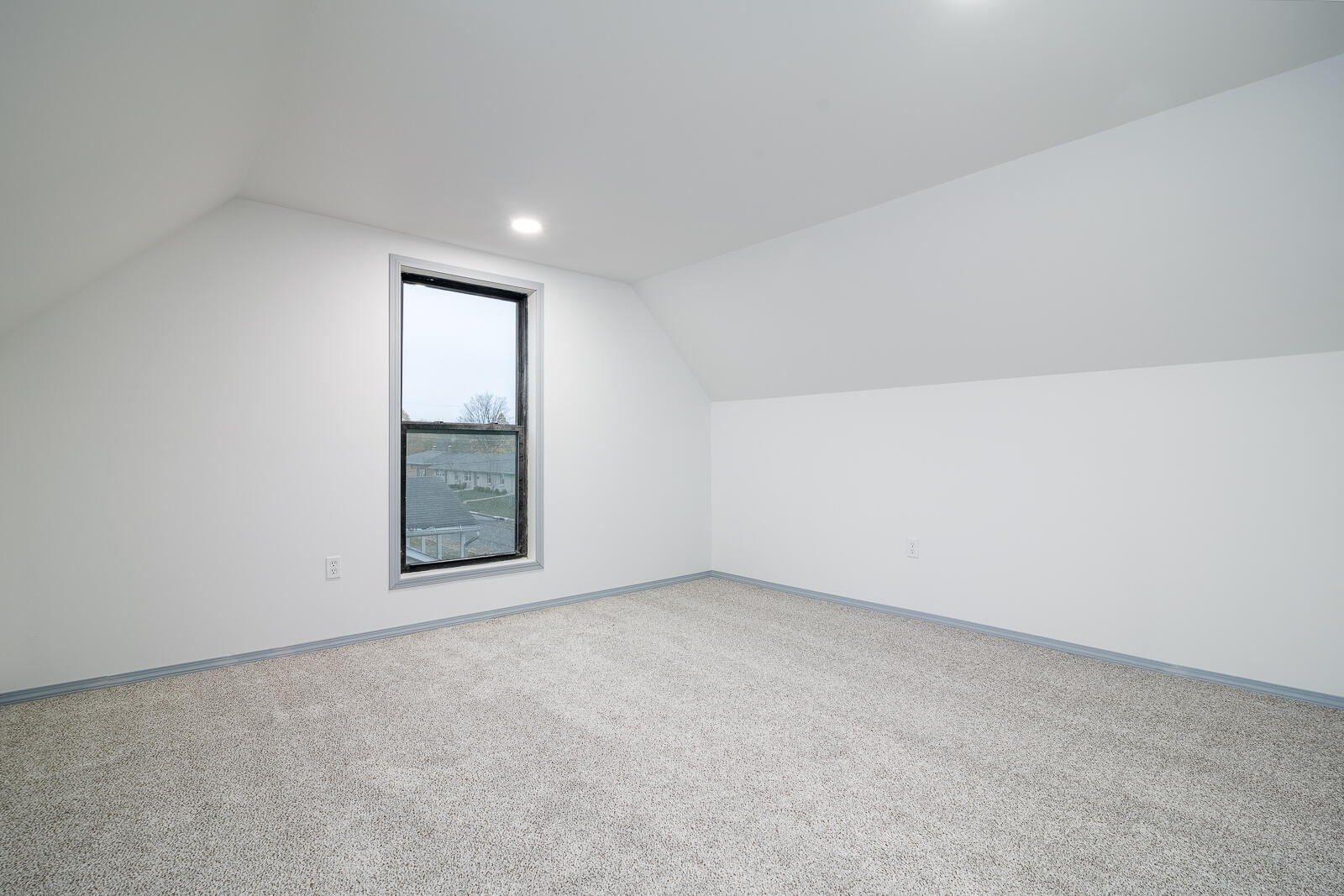 15 Stewart Avenue, London, Ohio 43140