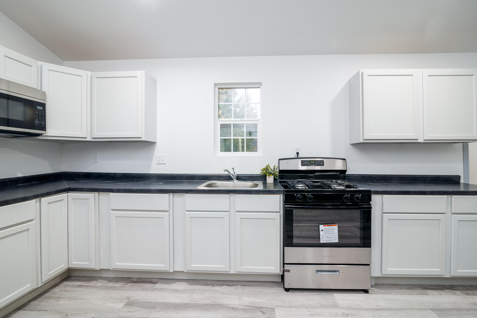 15 Stewart Avenue, London, Ohio 43140