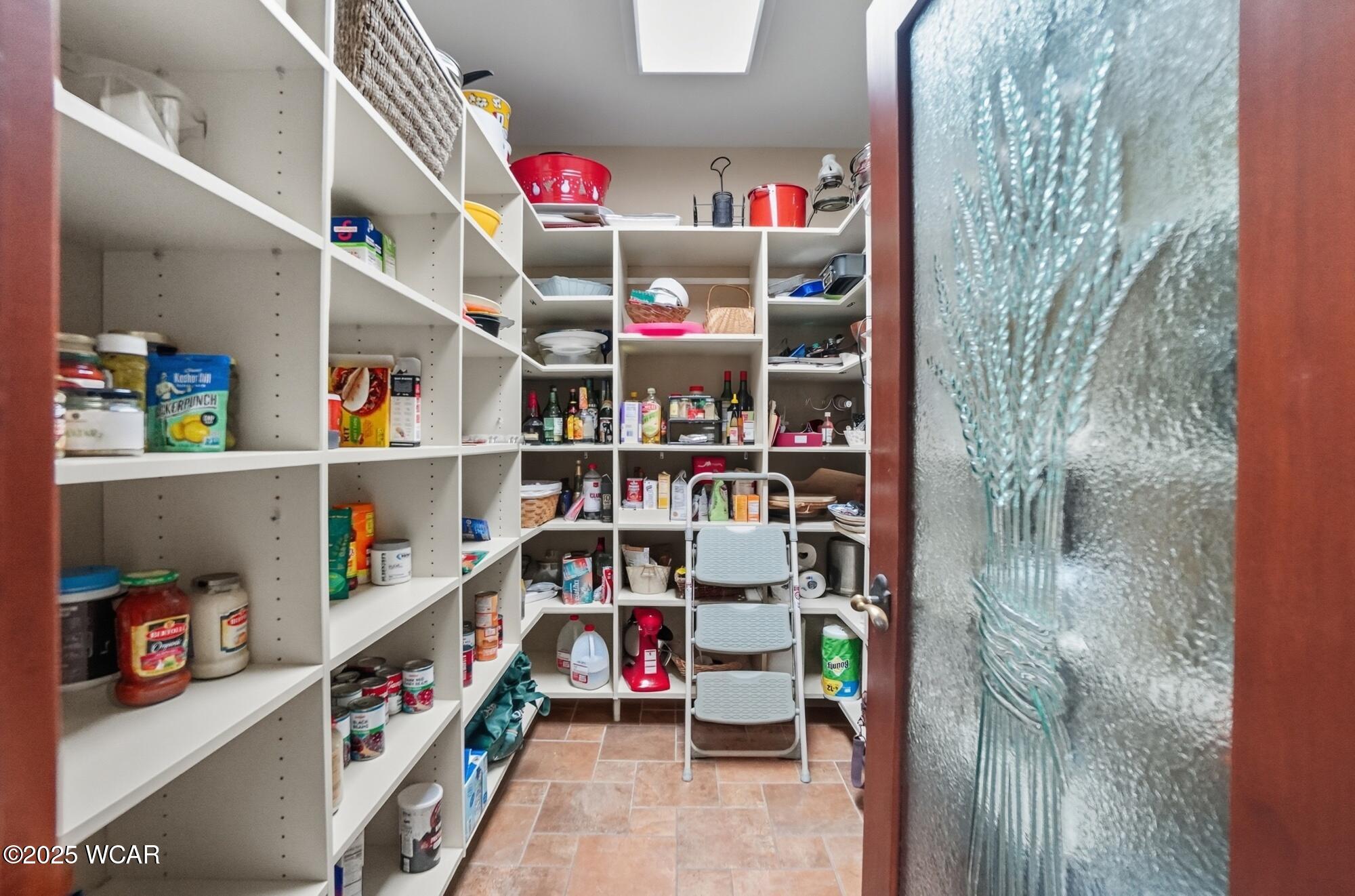 3039 Lakeshore Drive, Lima, Ohio