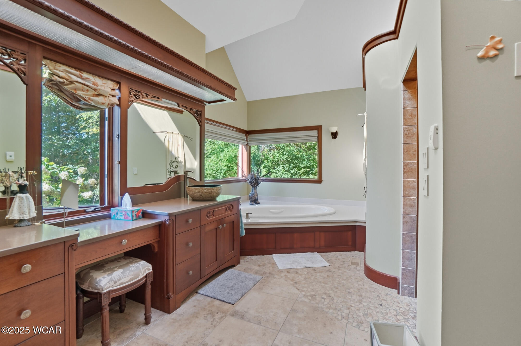 3039 Lakeshore Drive, Lima, Ohio