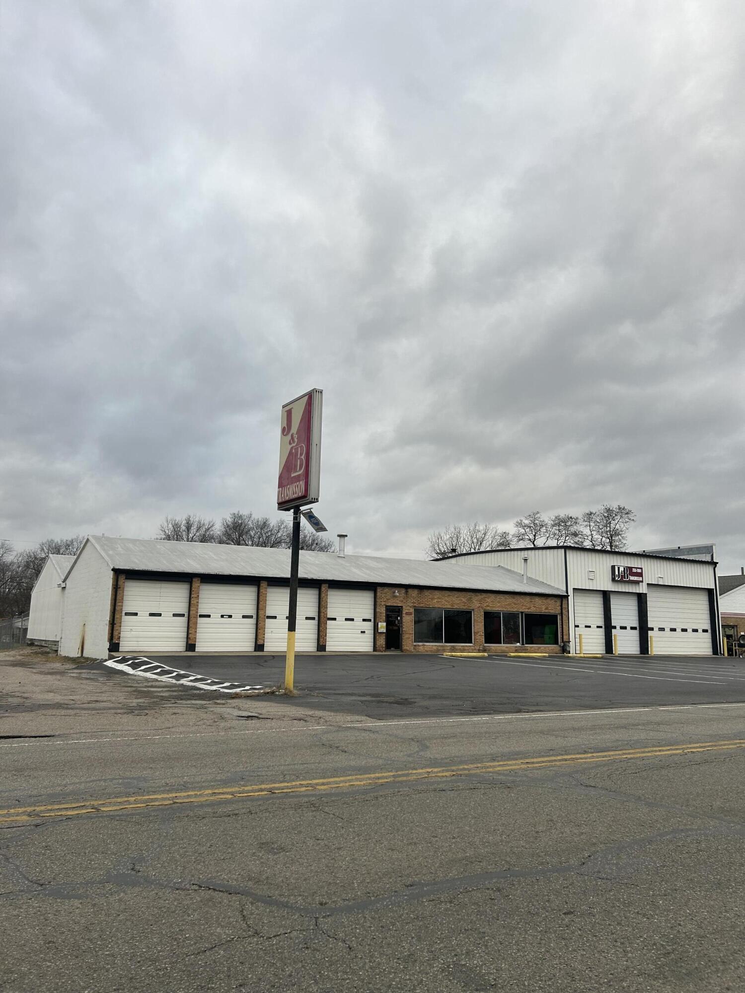 2547 Valley, Dayton, Ohio 45404