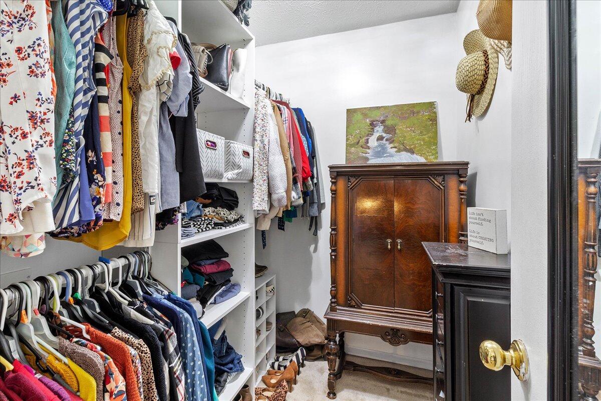 28 Lloyd Drive, North Lewisburg, Ohio 43060