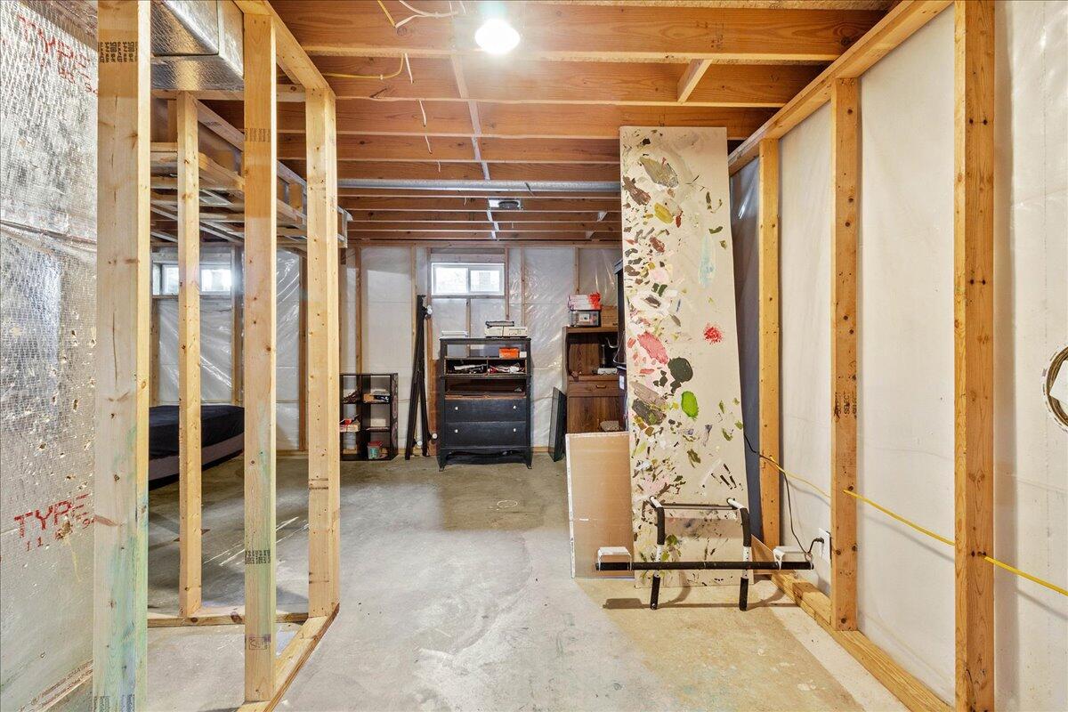 28 Lloyd Drive, North Lewisburg, Ohio 43060