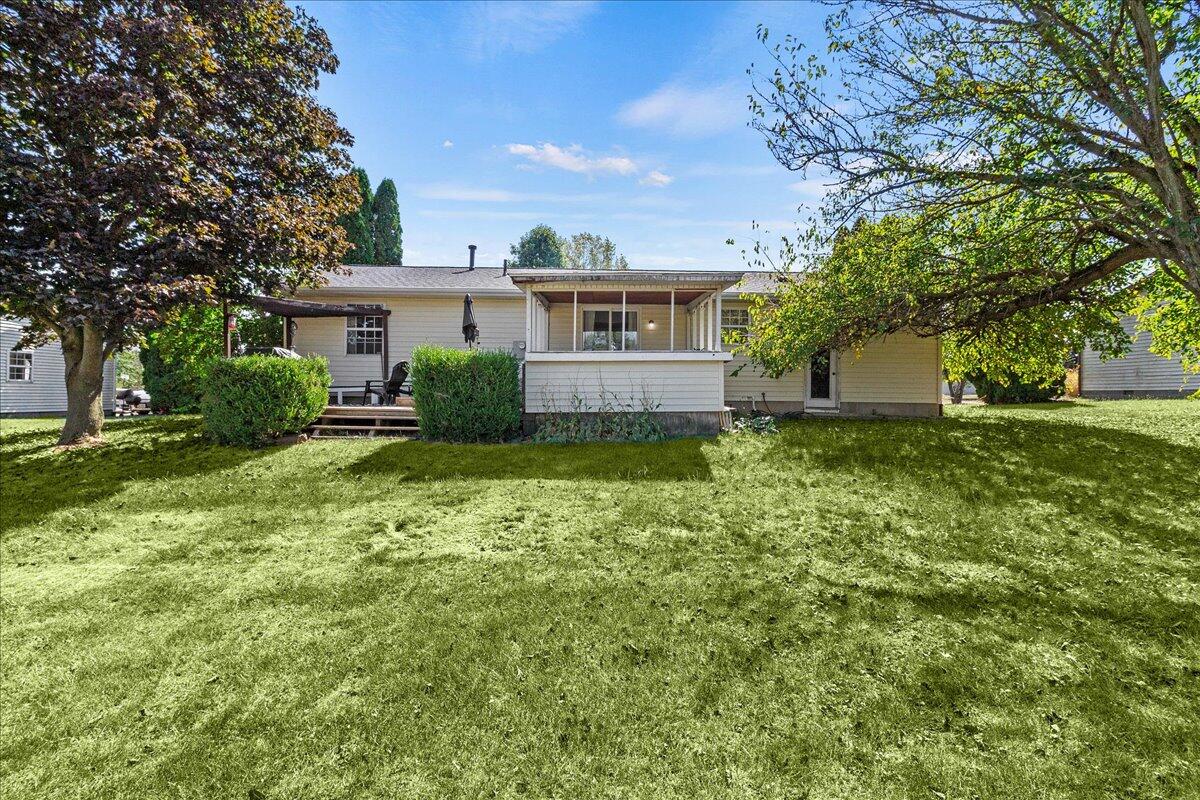 28 Lloyd Drive, North Lewisburg, Ohio 43060