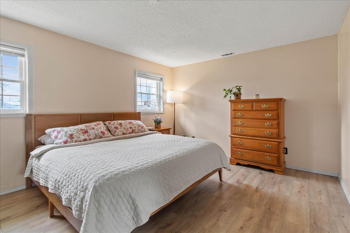 10 Darby Avenue, Mechanicsburg, Ohio 43044