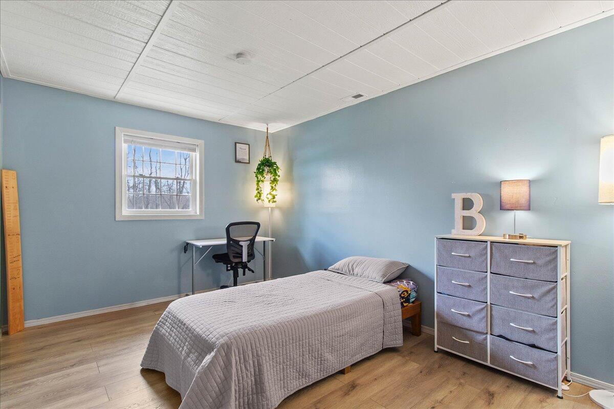 10 Darby Avenue, Mechanicsburg, Ohio 43044