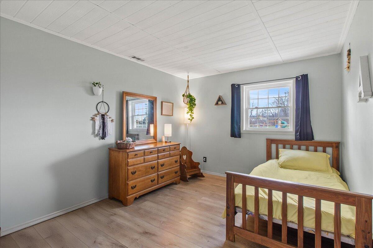 10 Darby Avenue, Mechanicsburg, Ohio 43044