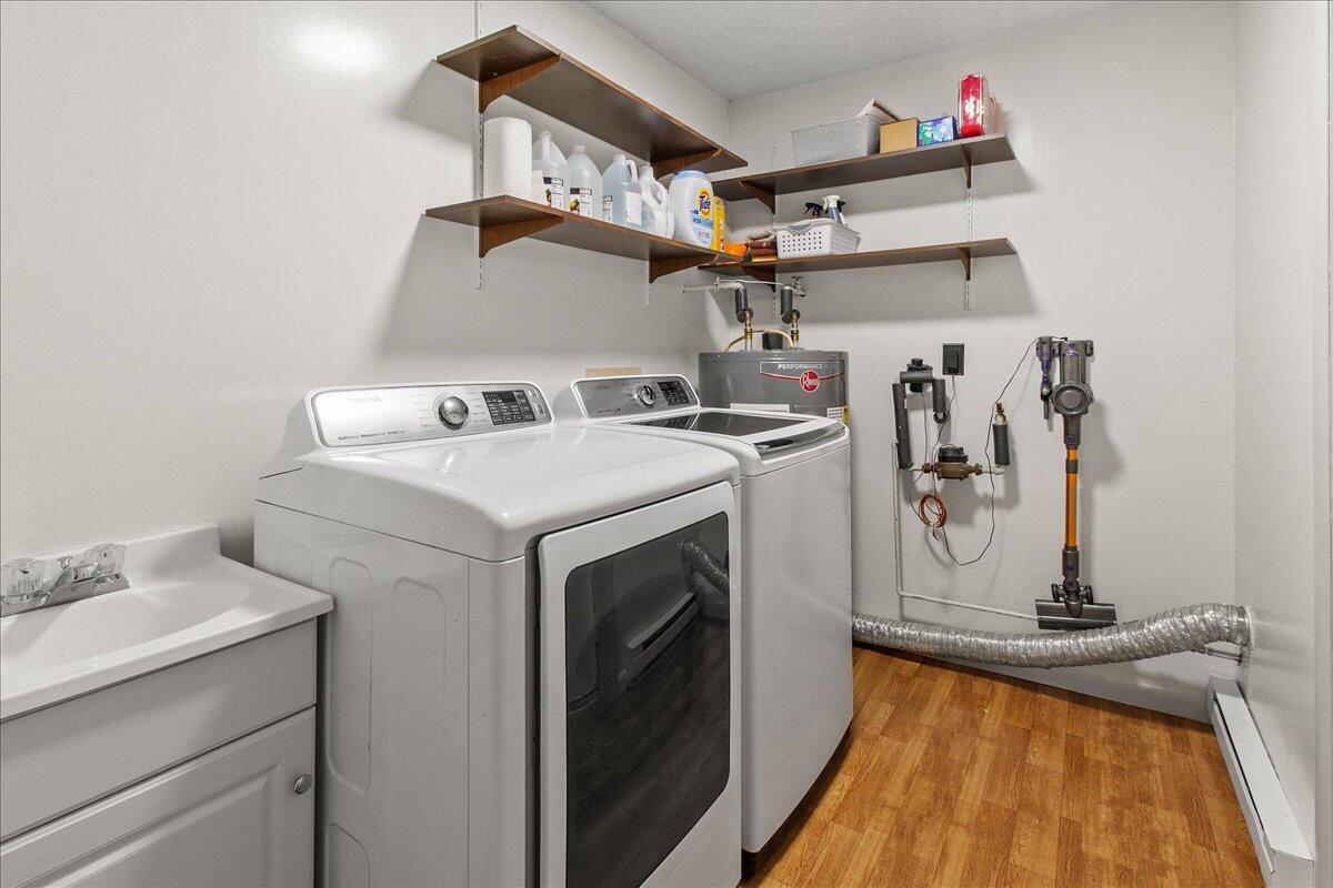 10 Darby Avenue, Mechanicsburg, Ohio 43044