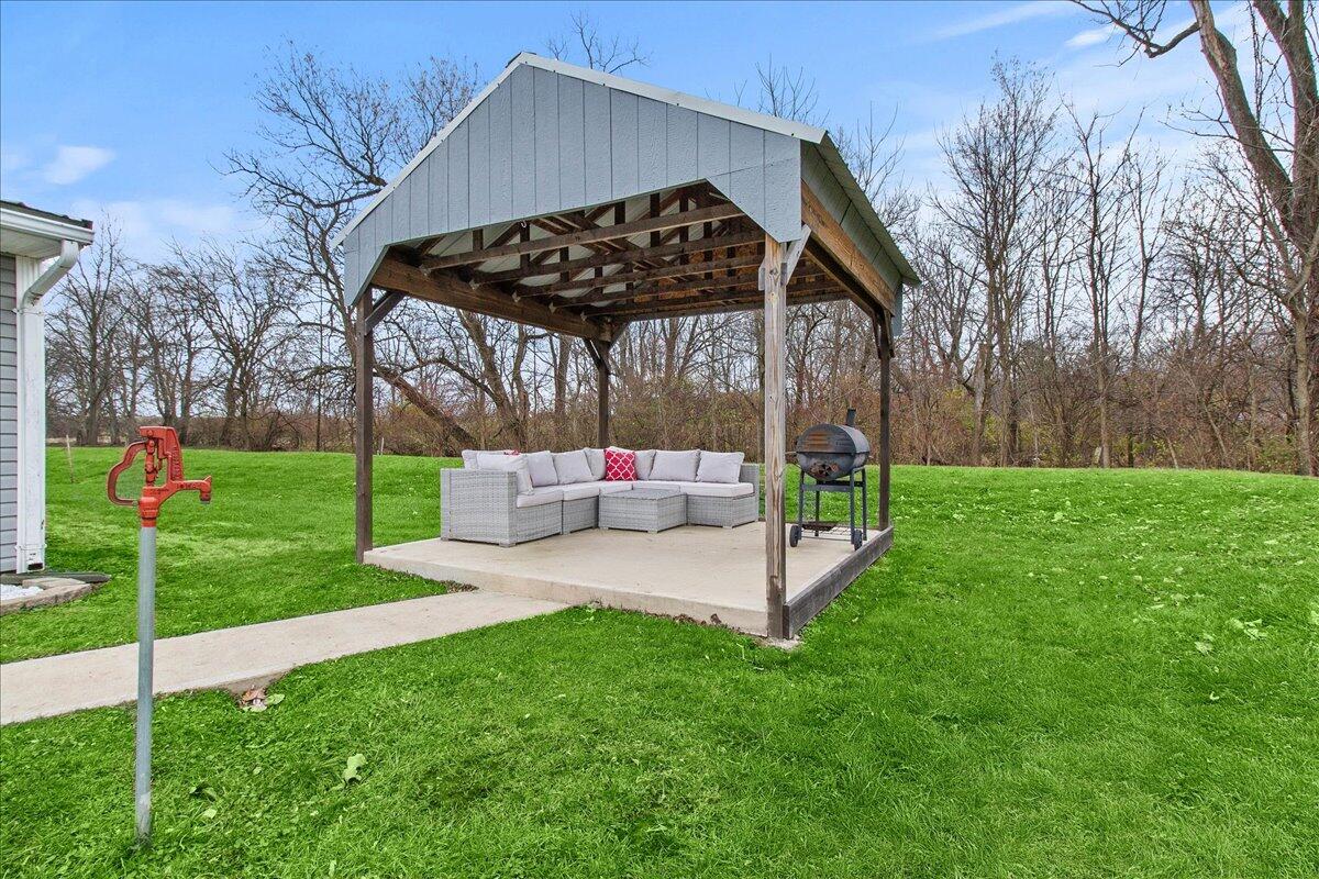 10 Darby Avenue, Mechanicsburg, Ohio 43044