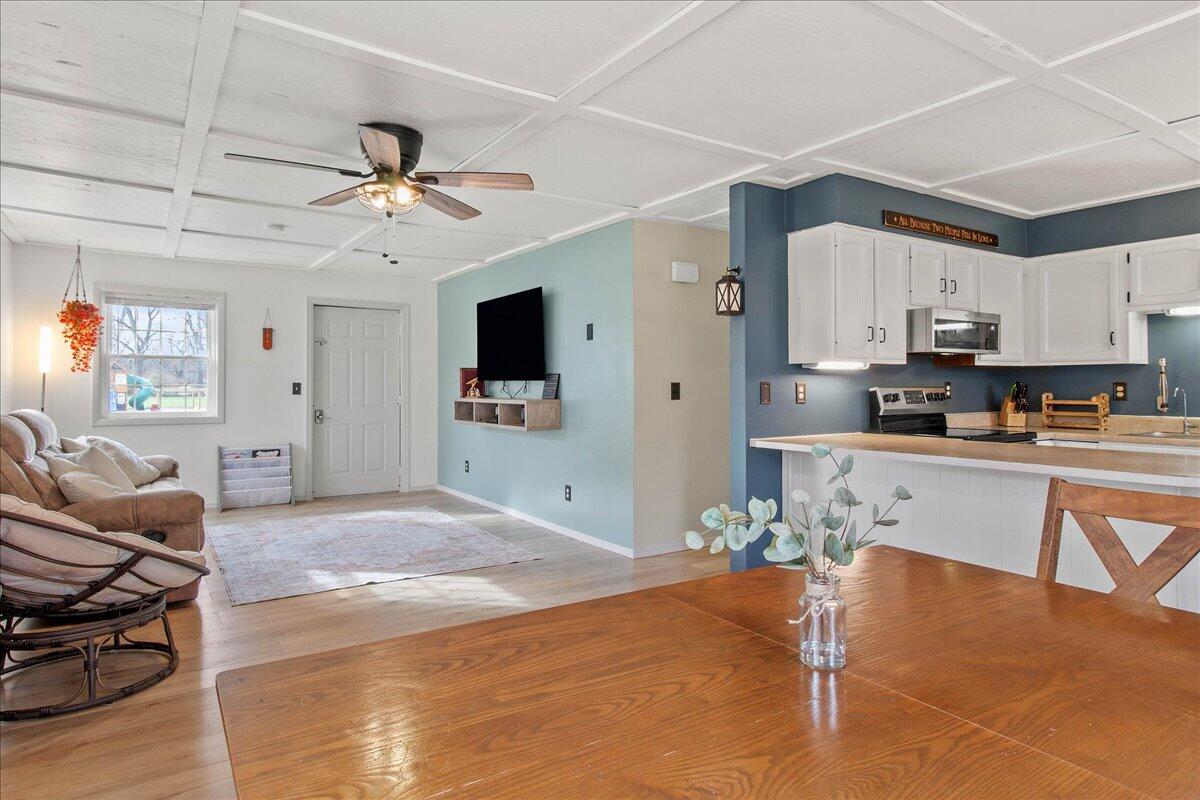 10 Darby Avenue, Mechanicsburg, Ohio 43044