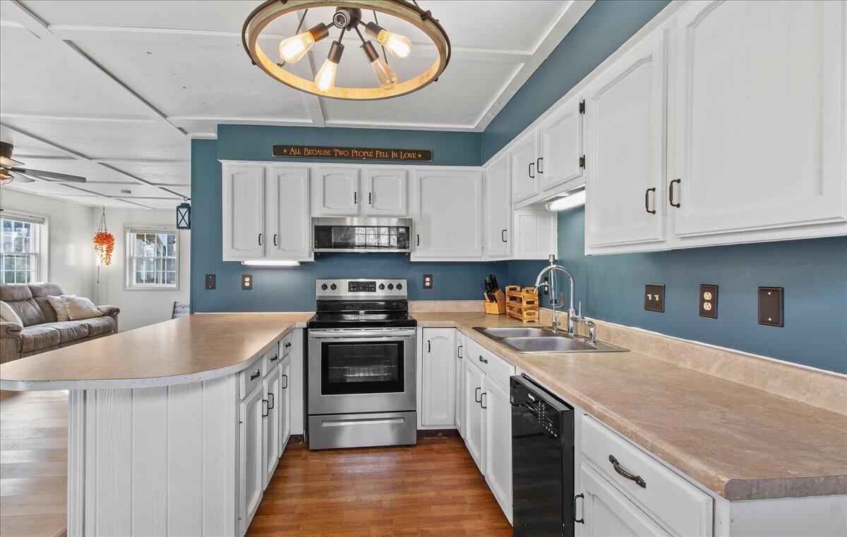 10 Darby Avenue, Mechanicsburg, Ohio 43044