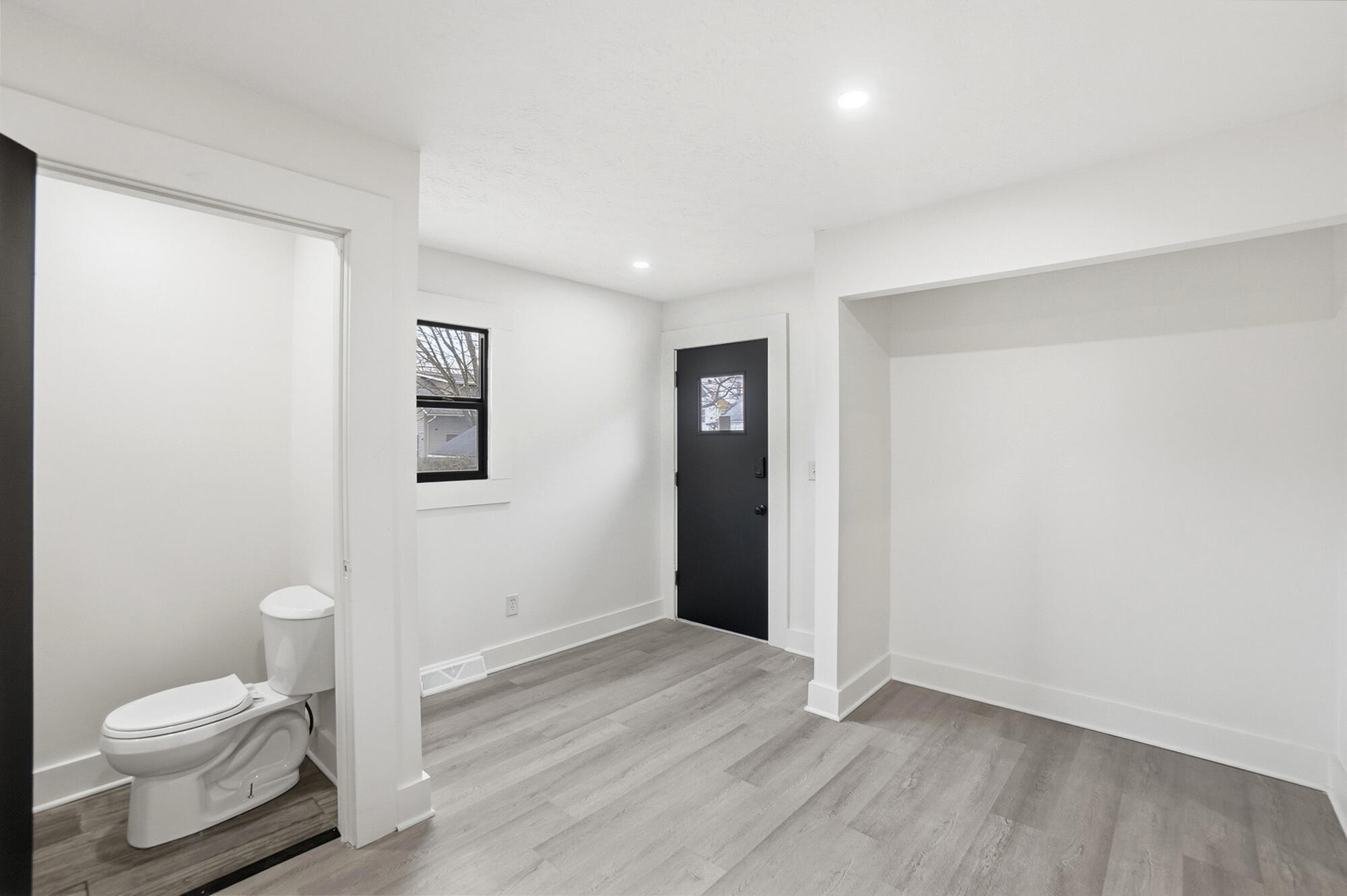 124 Englewood Road, Springfield, Ohio 45504