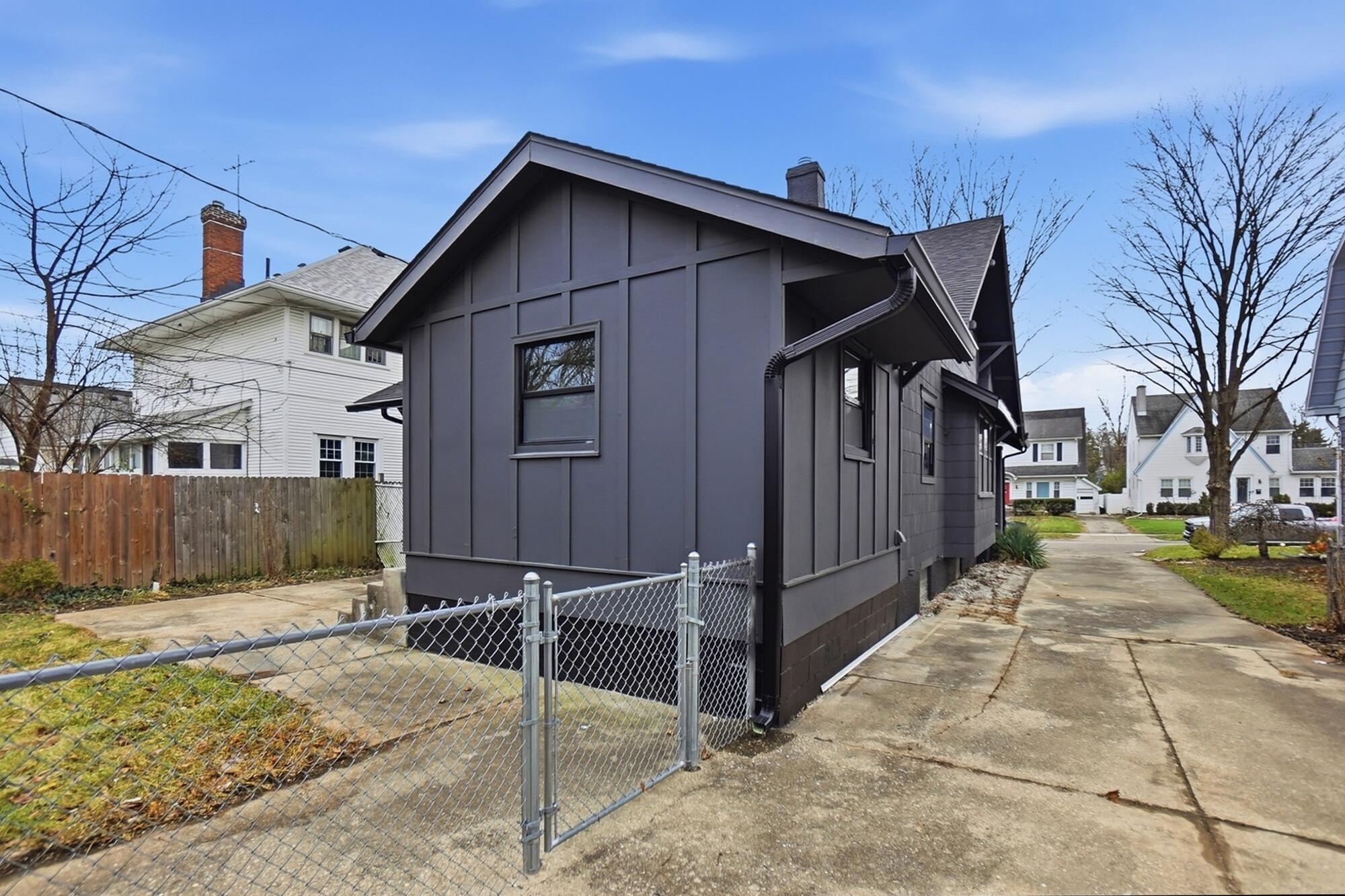 124 Englewood Road, Springfield, Ohio 45504