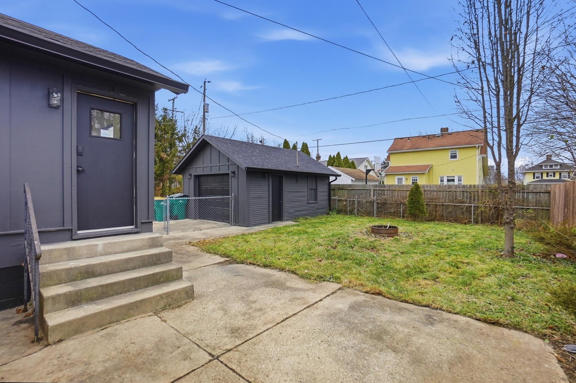 124 Englewood Road, Springfield, Ohio 45504